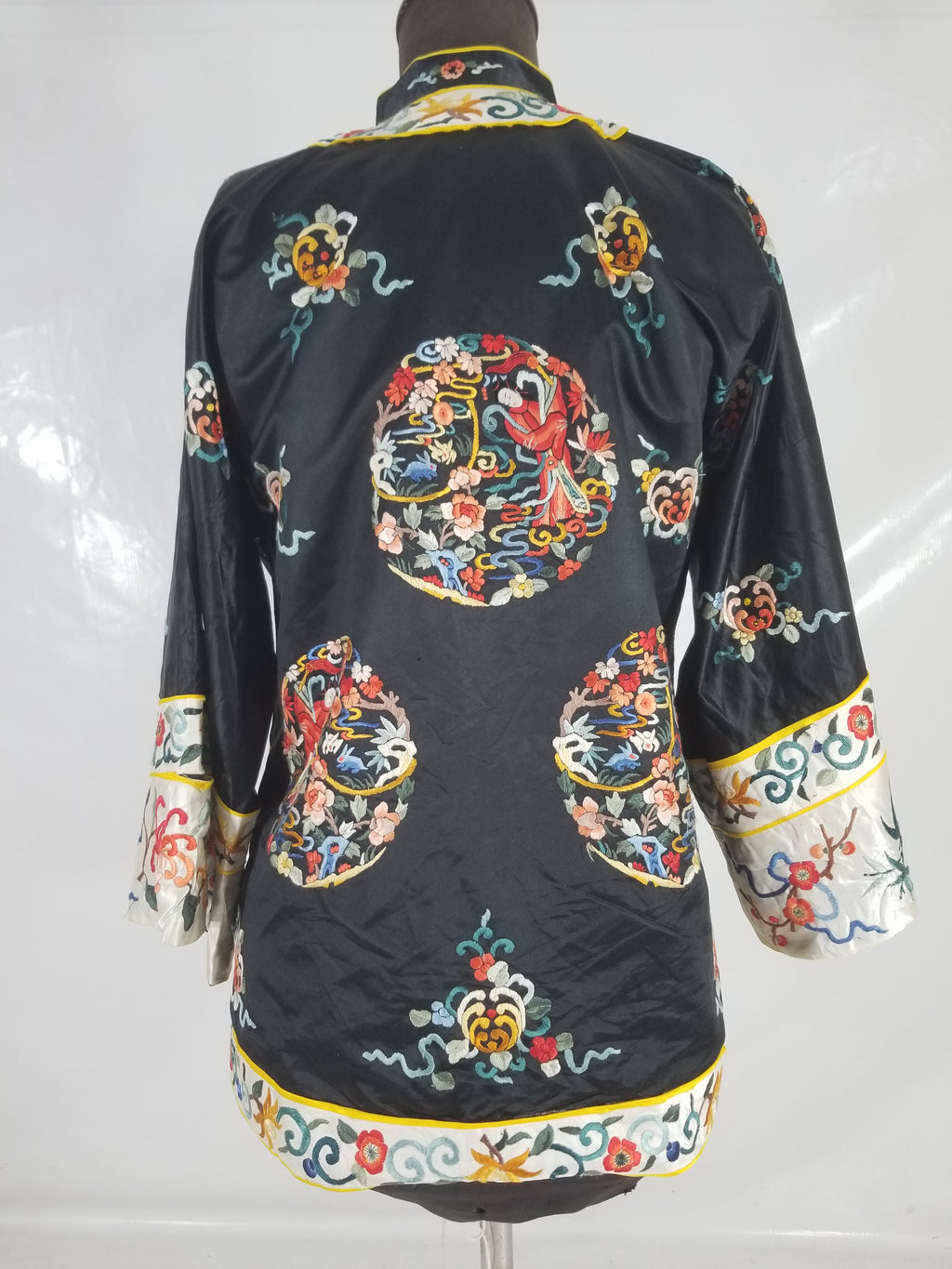 Vintage Chinese Hand Embroidered Floral & Figural Silk Jacket