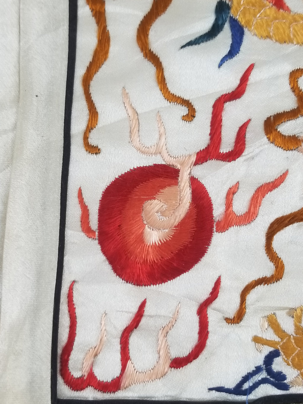 Vintage Chinese Hand Embroidered Dragon Silk Robe