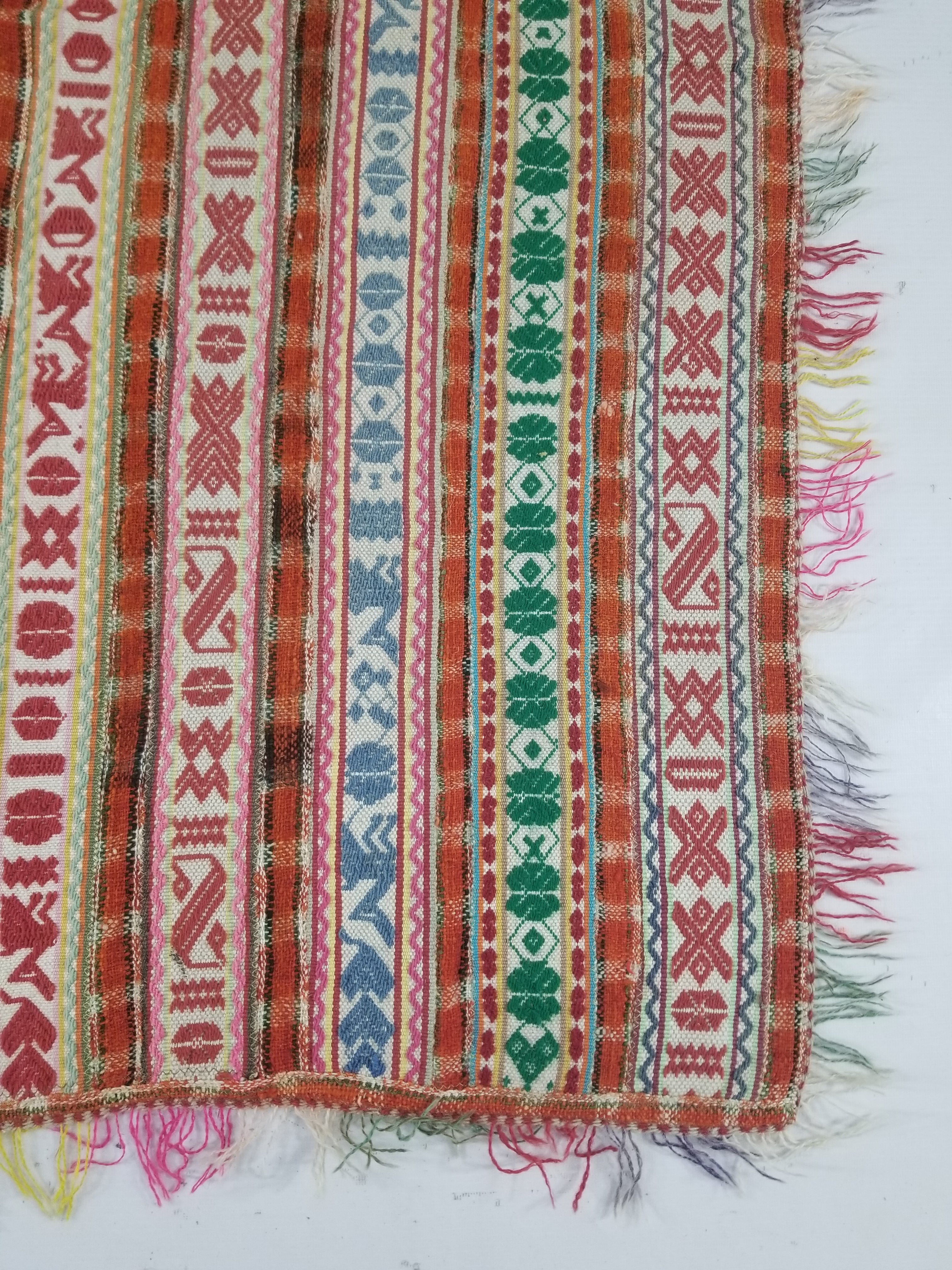 Vintage Peruvian Andean Handwoven Multicolor Textile Throw 115x95cm