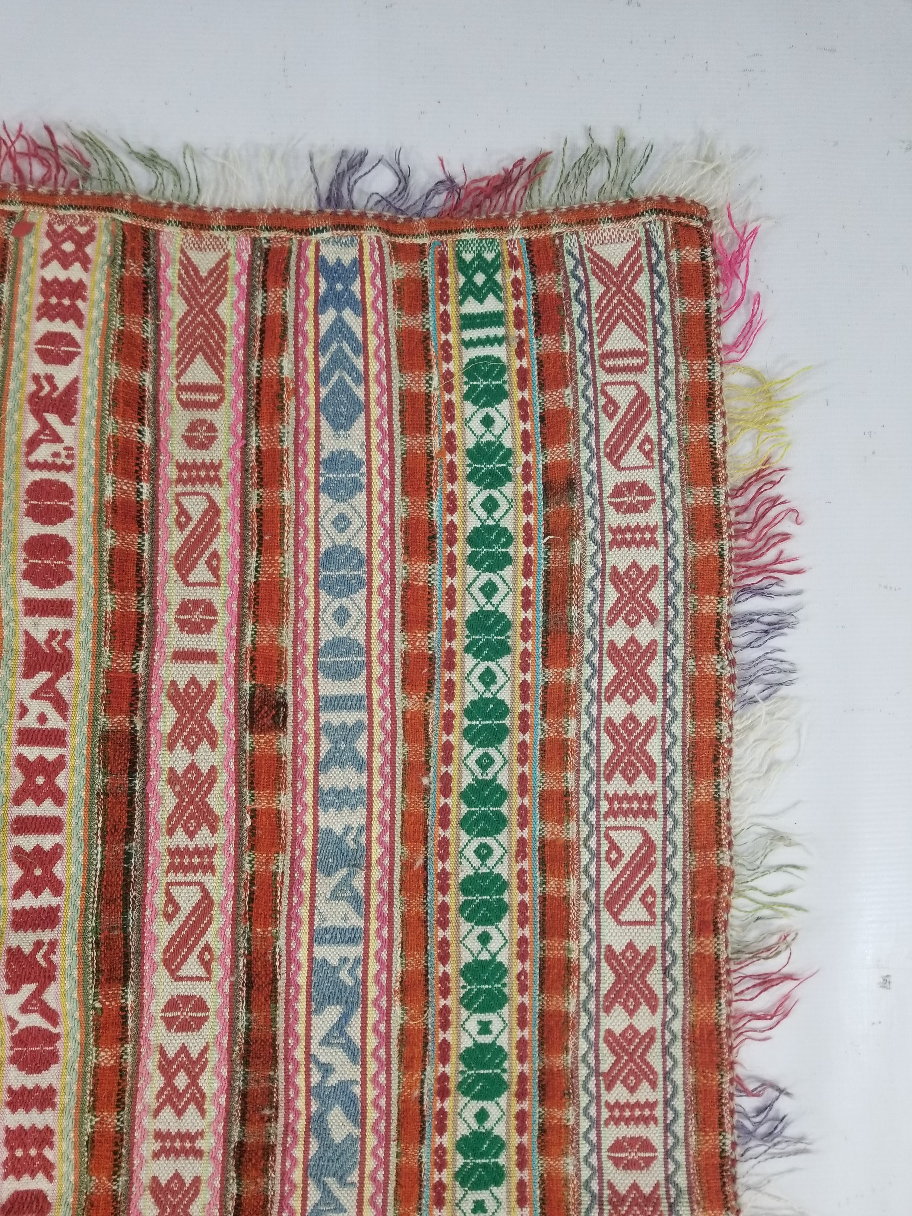 Vintage Peruvian Andean Handwoven Multicolor Textile Throw 115x95cm