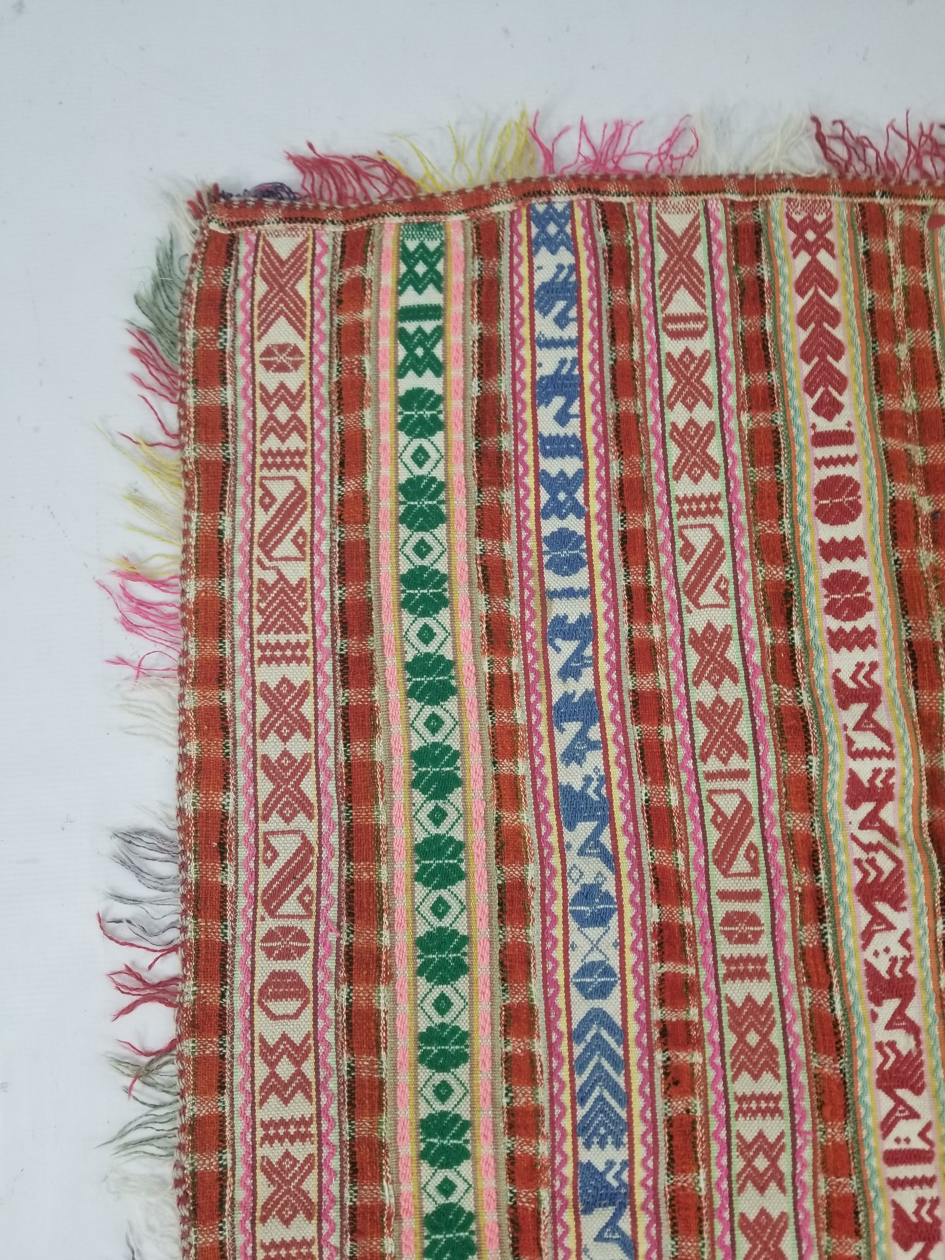 Vintage Peruvian Andean Handwoven Multicolor Textile Throw 115x95cm