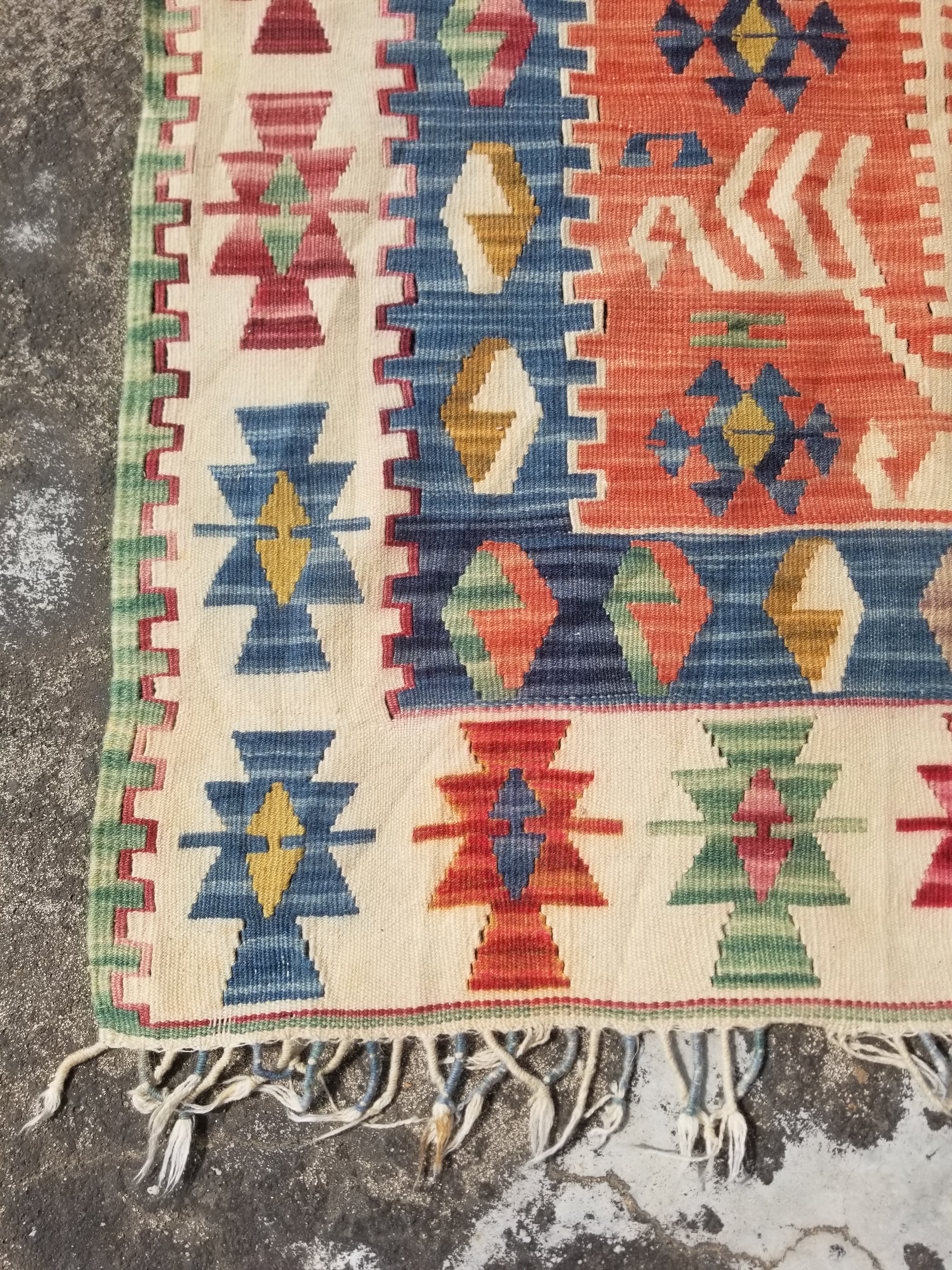 Vintage Traditonal Handwoven Turkish Anatolian Wool Multicolor Kilim 176x111cm