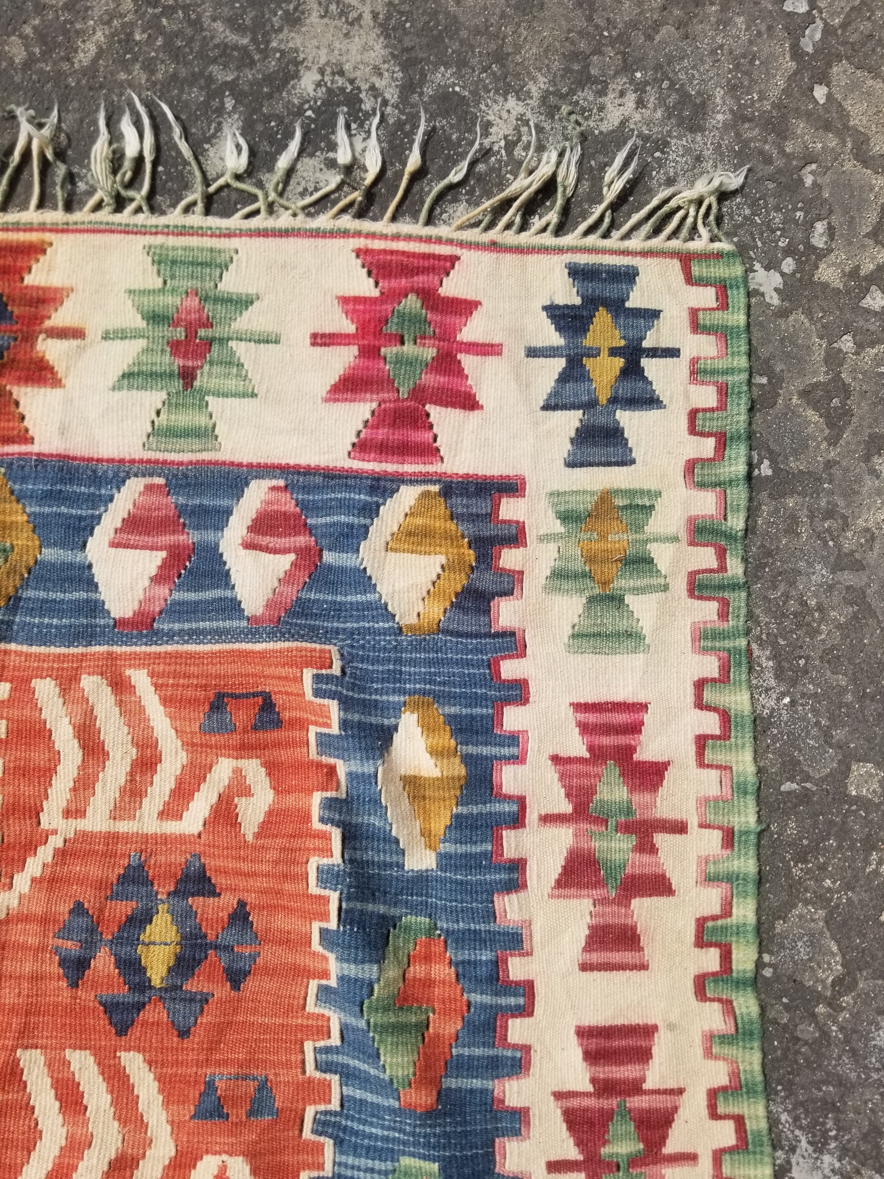 Vintage Traditonal Handwoven Turkish Anatolian Wool Multicolor Kilim 176x111cm