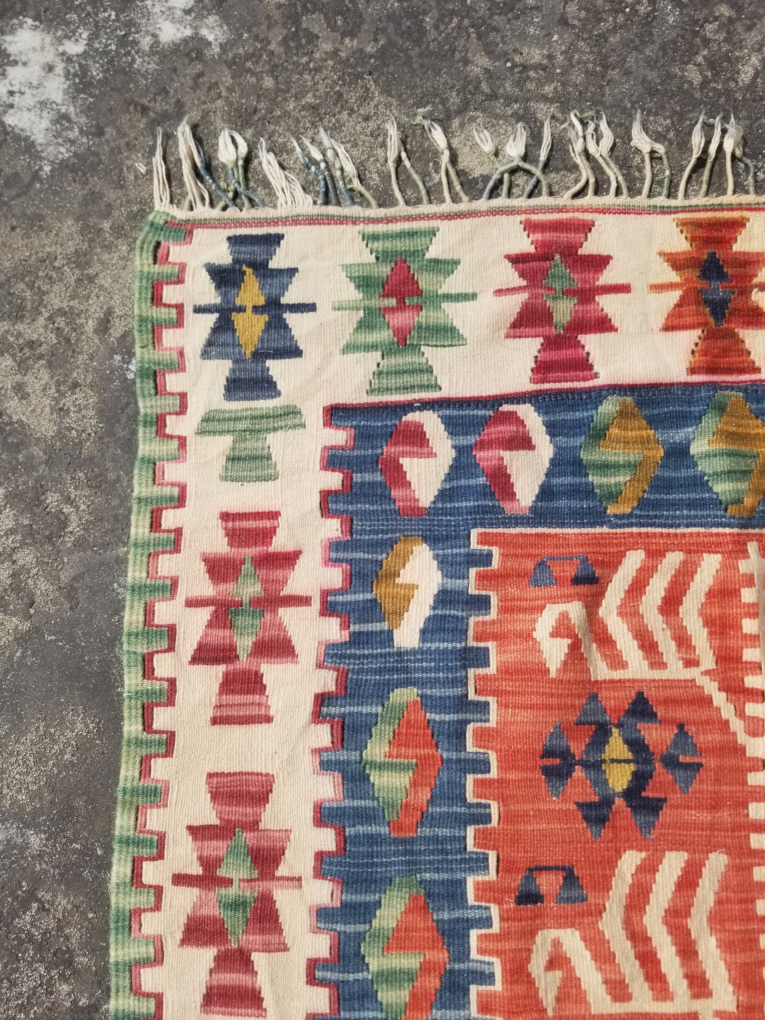 Vintage Traditonal Handwoven Turkish Anatolian Wool Multicolor Kilim 176x111cm