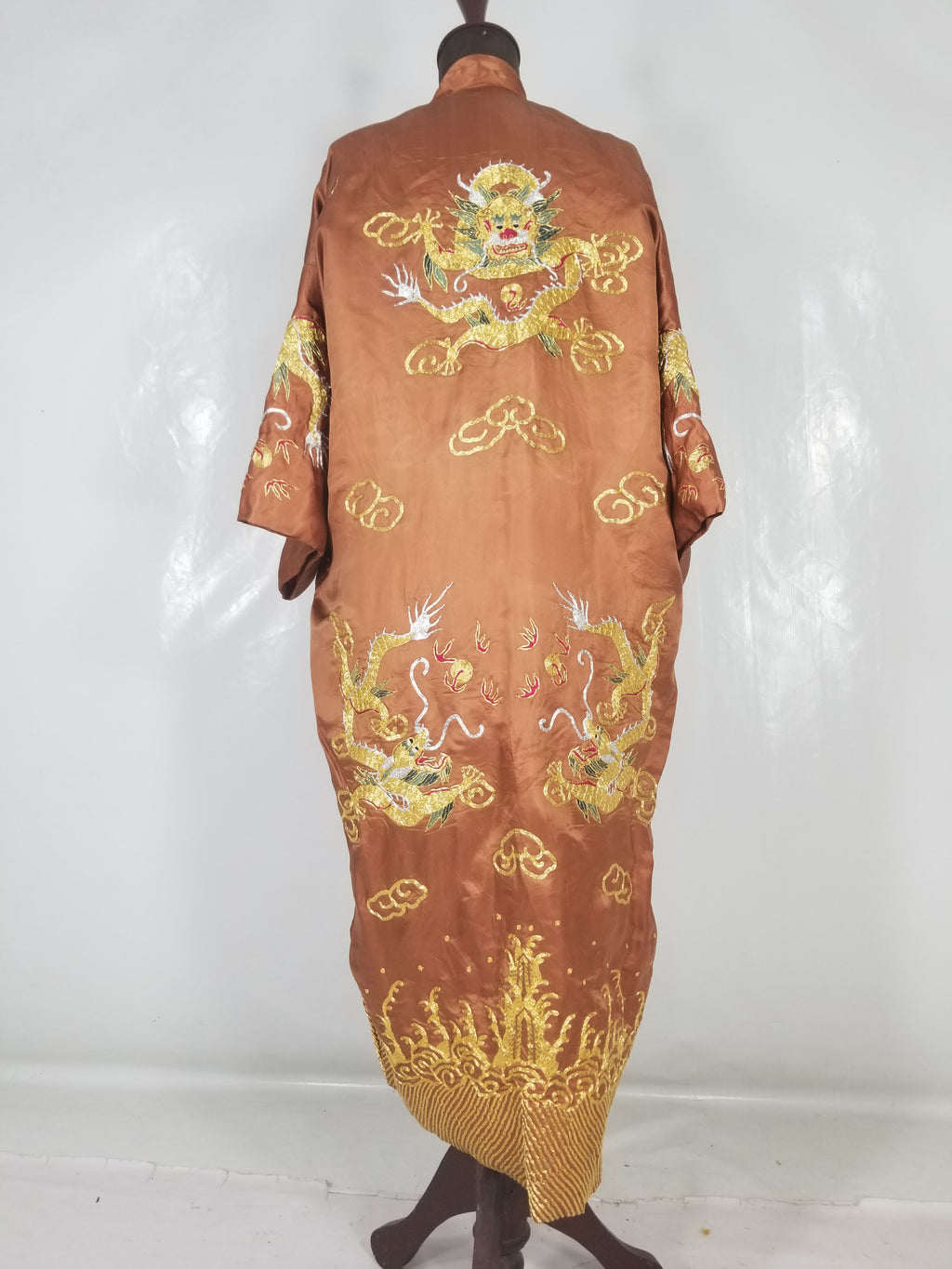 Vintage Chinese Gold Metallic Embroidered Imperial Dragon Silk Kimono Robe