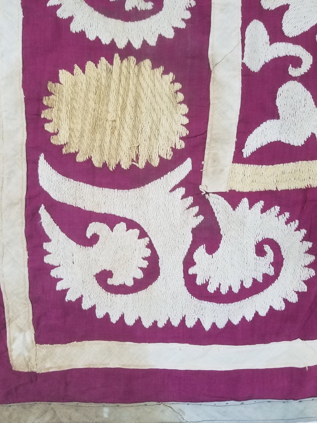 Antique Uzbek Suzani Folk Art Silk Hand Embroidered Wall Hanging 146x118cm