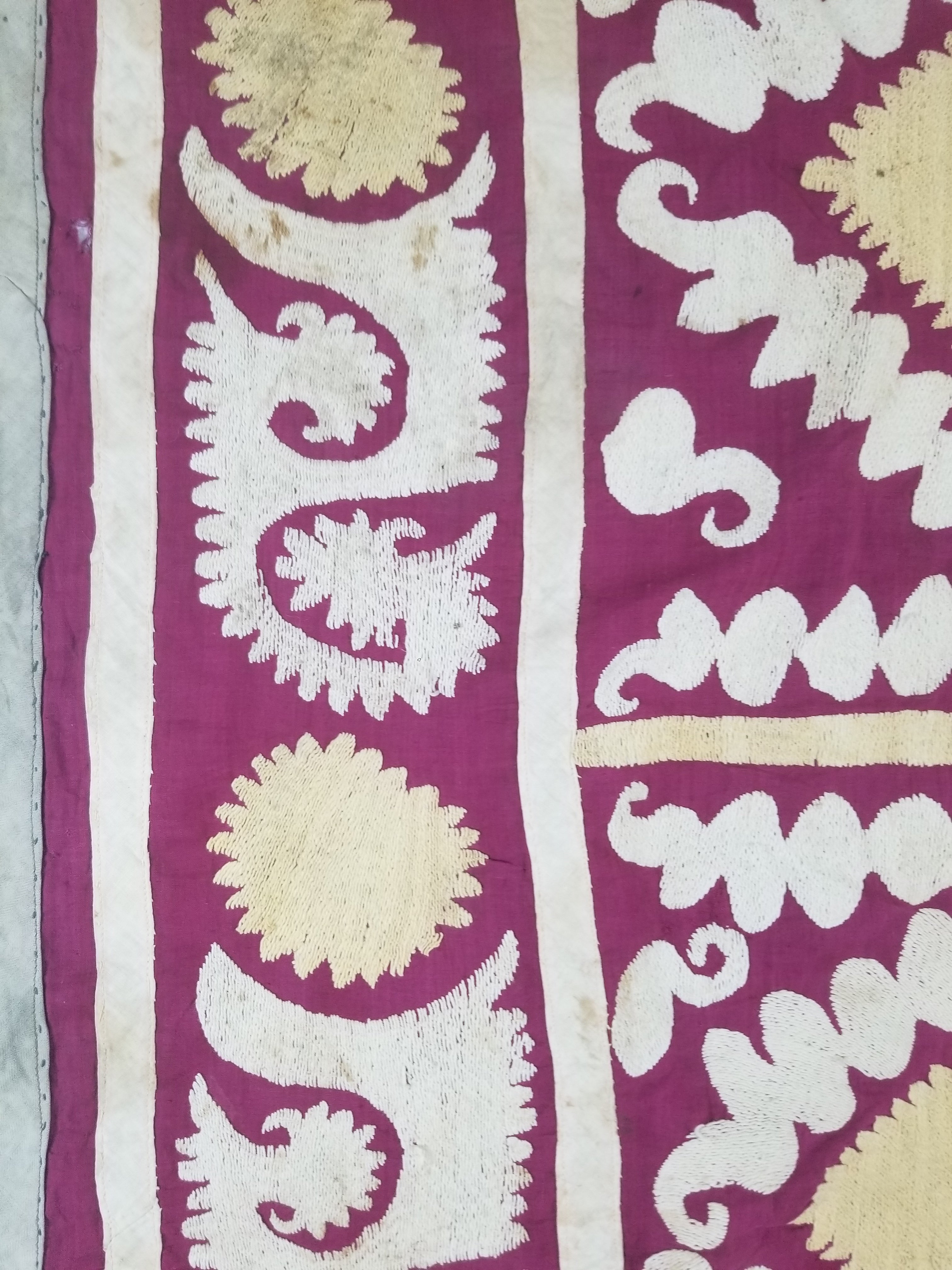 Antique Uzbek Suzani Folk Art Silk Hand Embroidered Wall Hanging 146x118cm