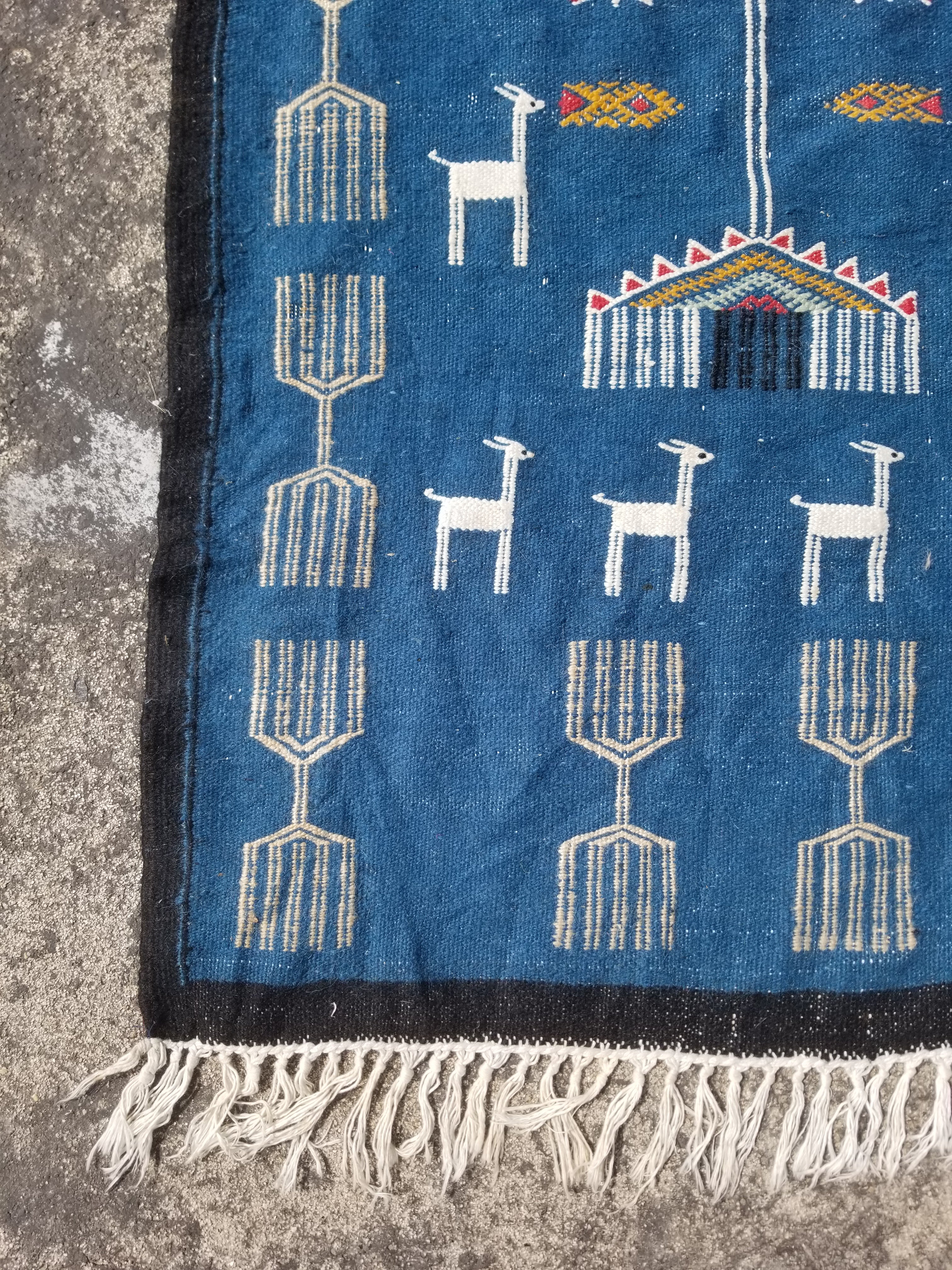 Vintage Traditional Handwoven Moroccan Wool Multicolor Kilim 170x112cm