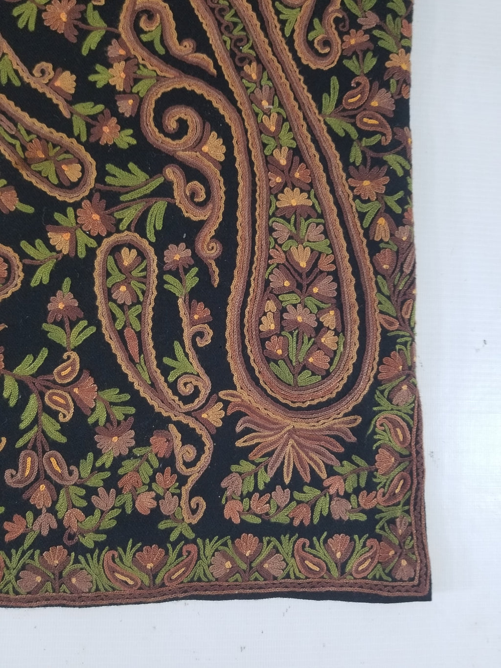 Vintage Traditional Kashmiri Crewel Embroidered Paisley Wool Jacket