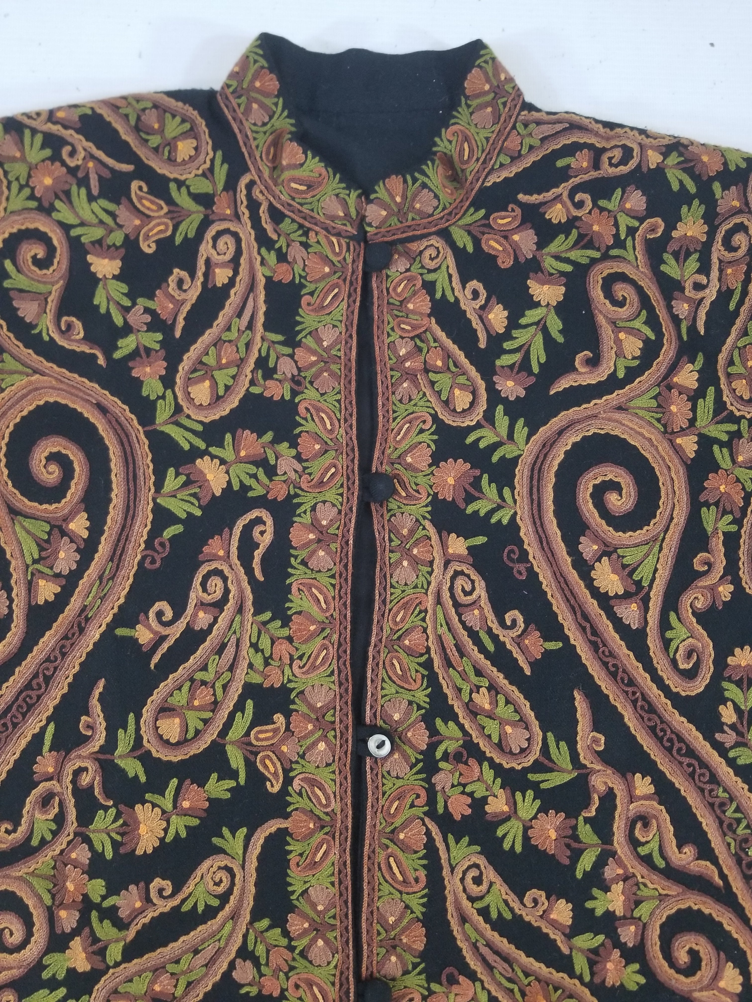 Vintage Traditional Kashmiri Crewel Embroidered Paisley Wool Jacket