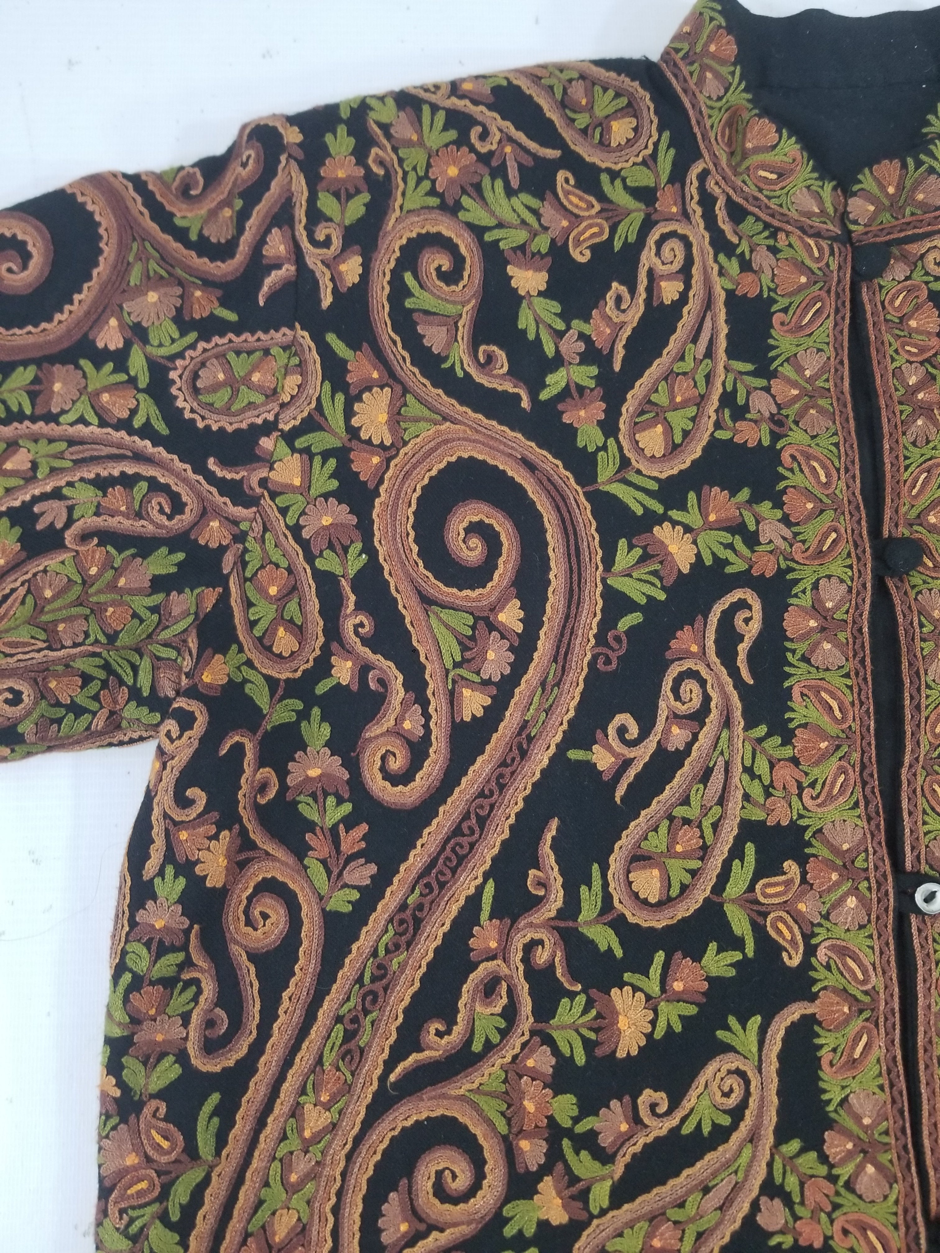 Vintage Traditional Kashmiri Crewel Embroidered Paisley Wool Jacket