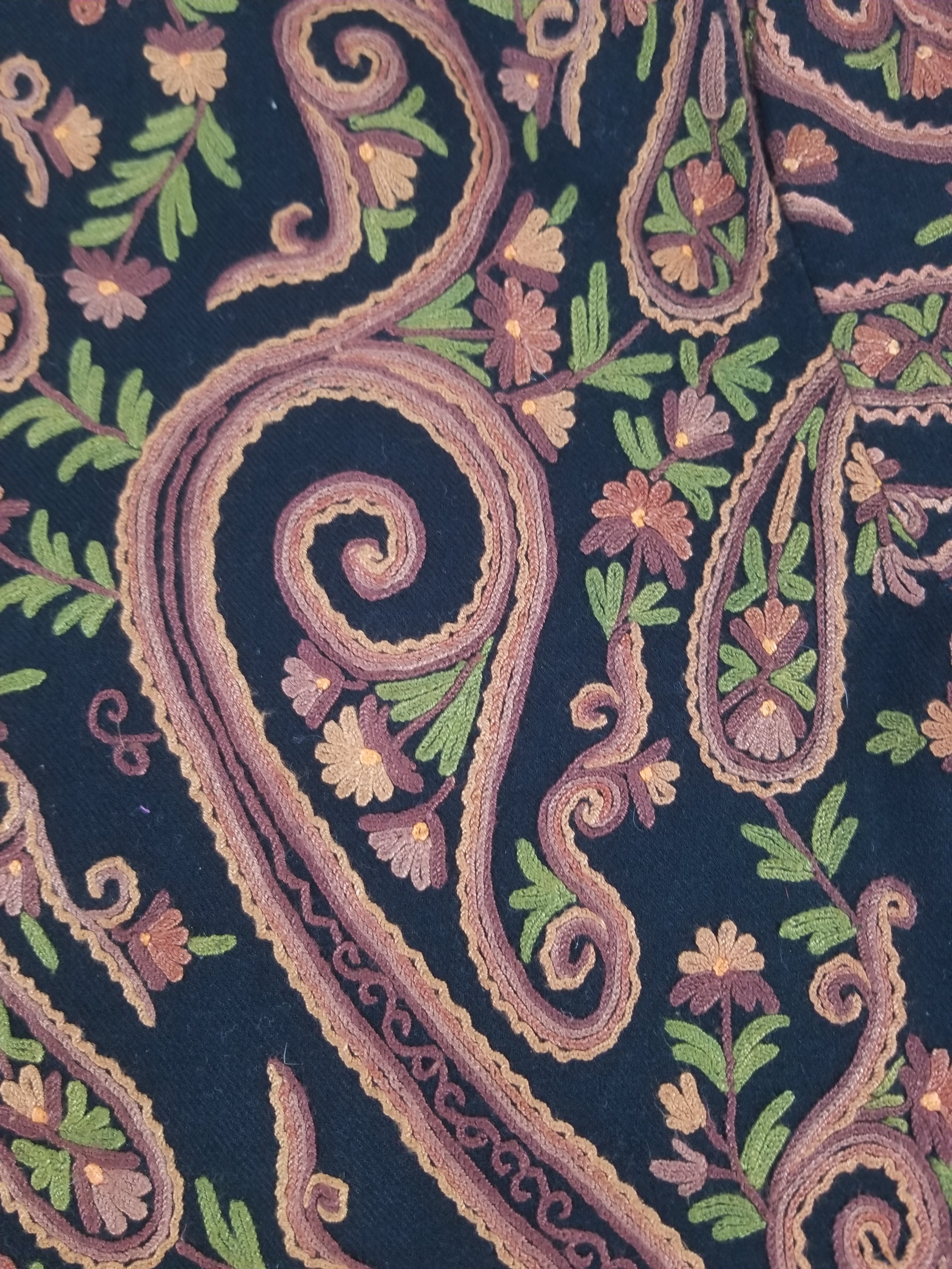 Vintage Traditional Kashmiri Crewel Embroidered Paisley Wool Jacket