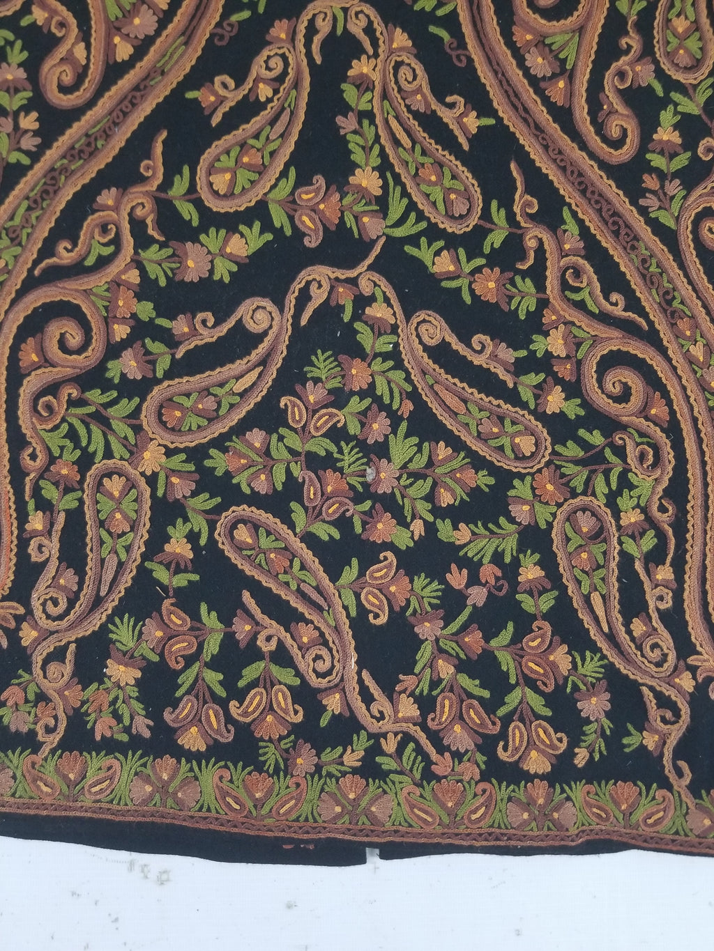 Vintage Traditional Kashmiri Crewel Embroidered Paisley Wool Jacket