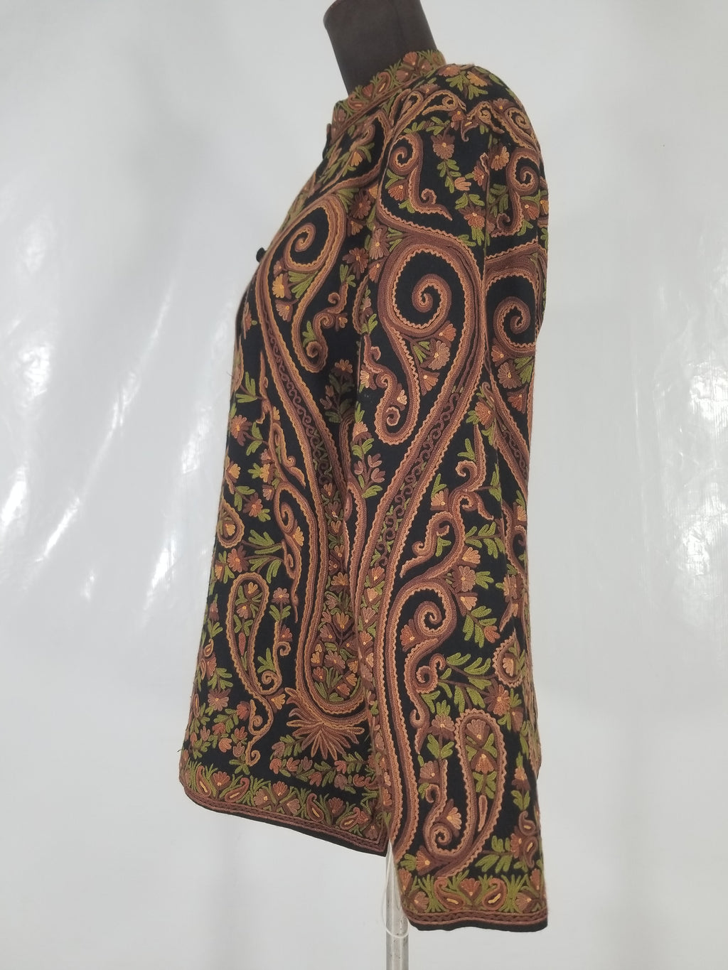 Vintage Traditional Kashmiri Crewel Embroidered Paisley Wool Jacket