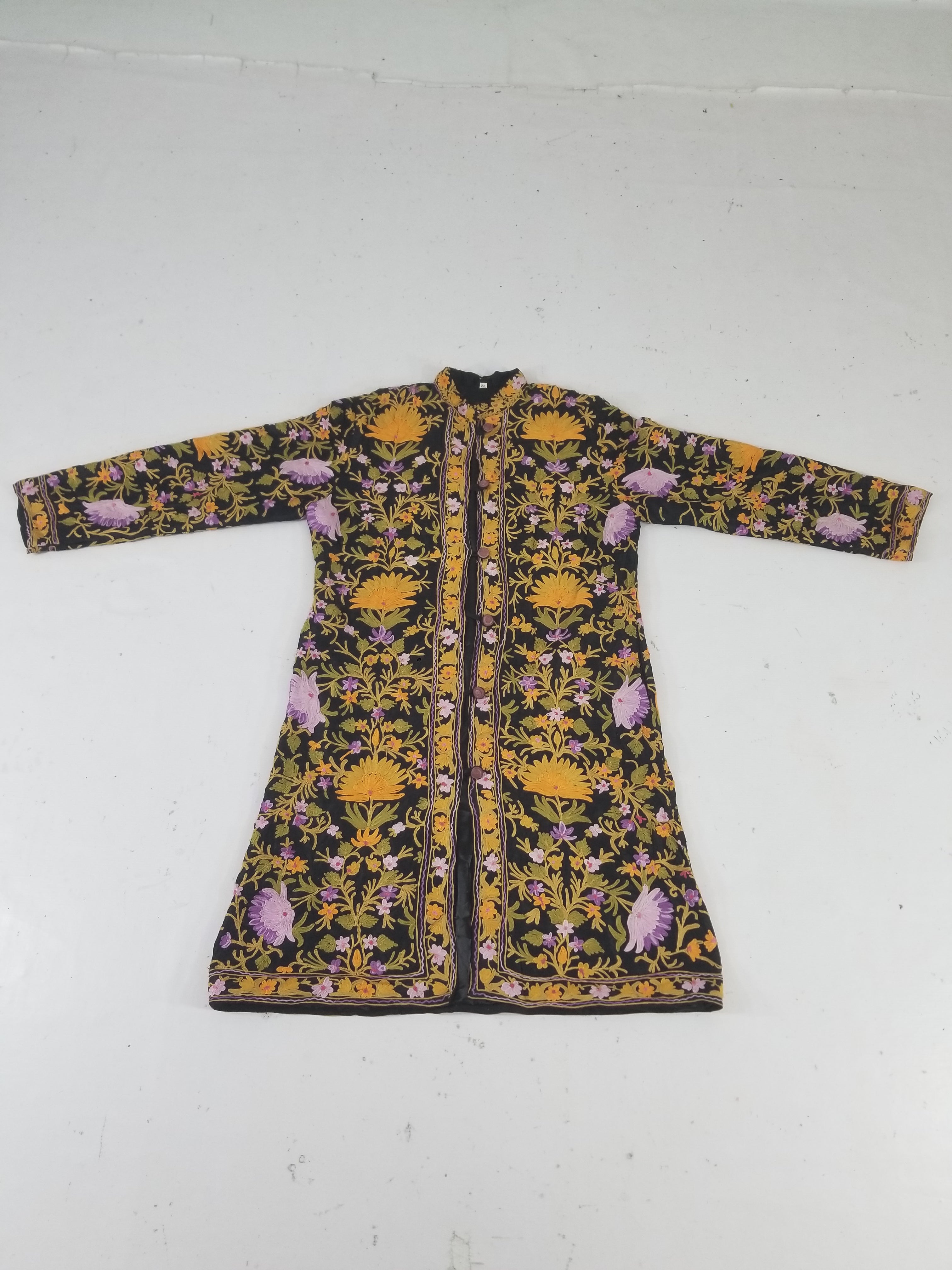 Vintage Traditional Kashmiri Crewel Embroidered Floral Wool Coat