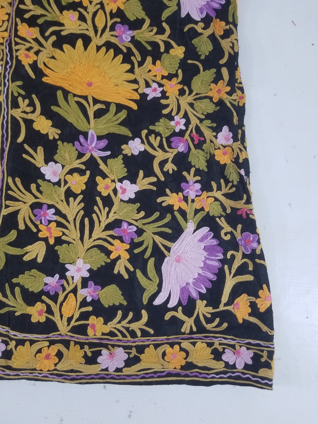 Vintage Traditional Kashmiri Crewel Embroidered Floral Wool Coat