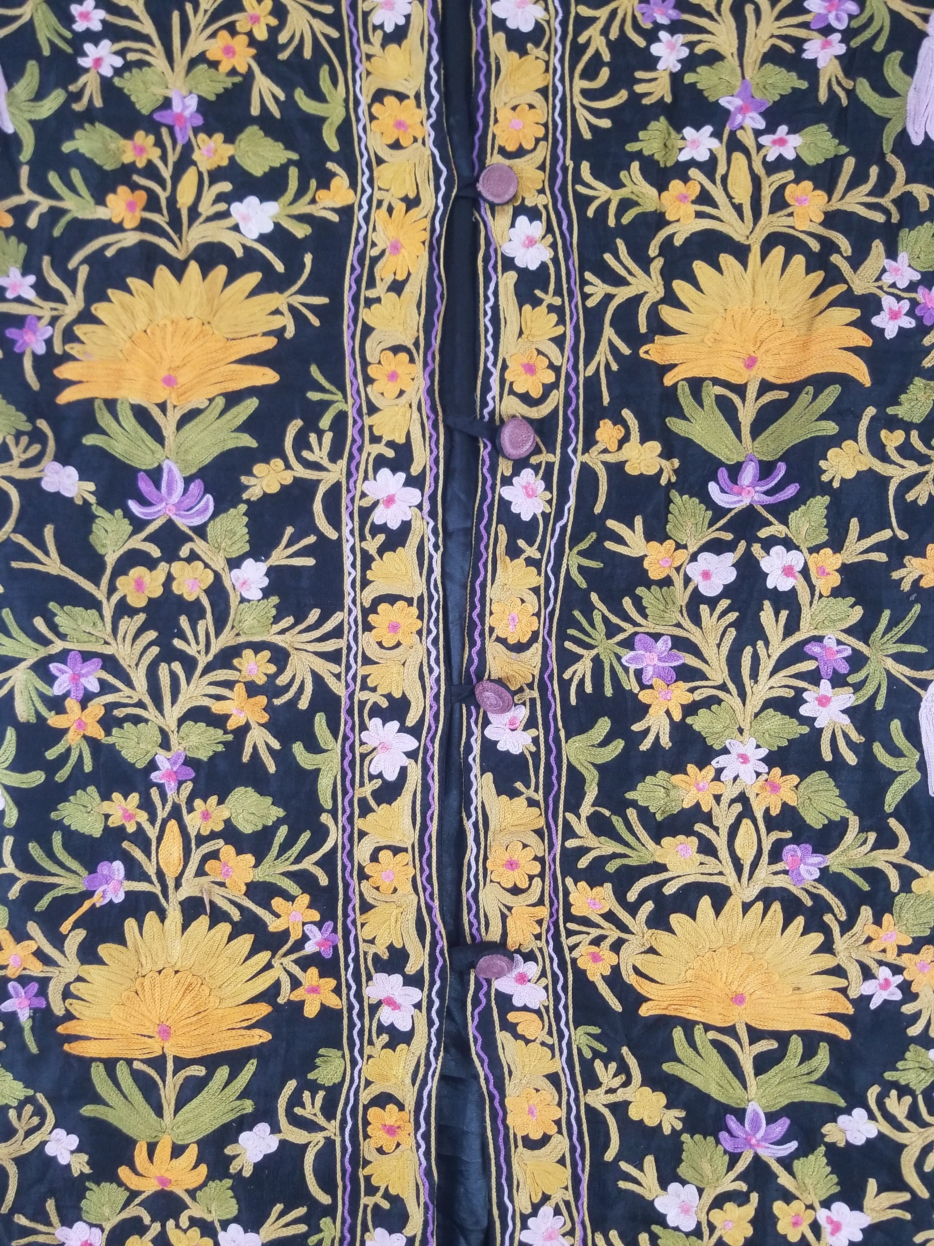 Vintage Traditional Kashmiri Crewel Embroidered Floral Wool Coat