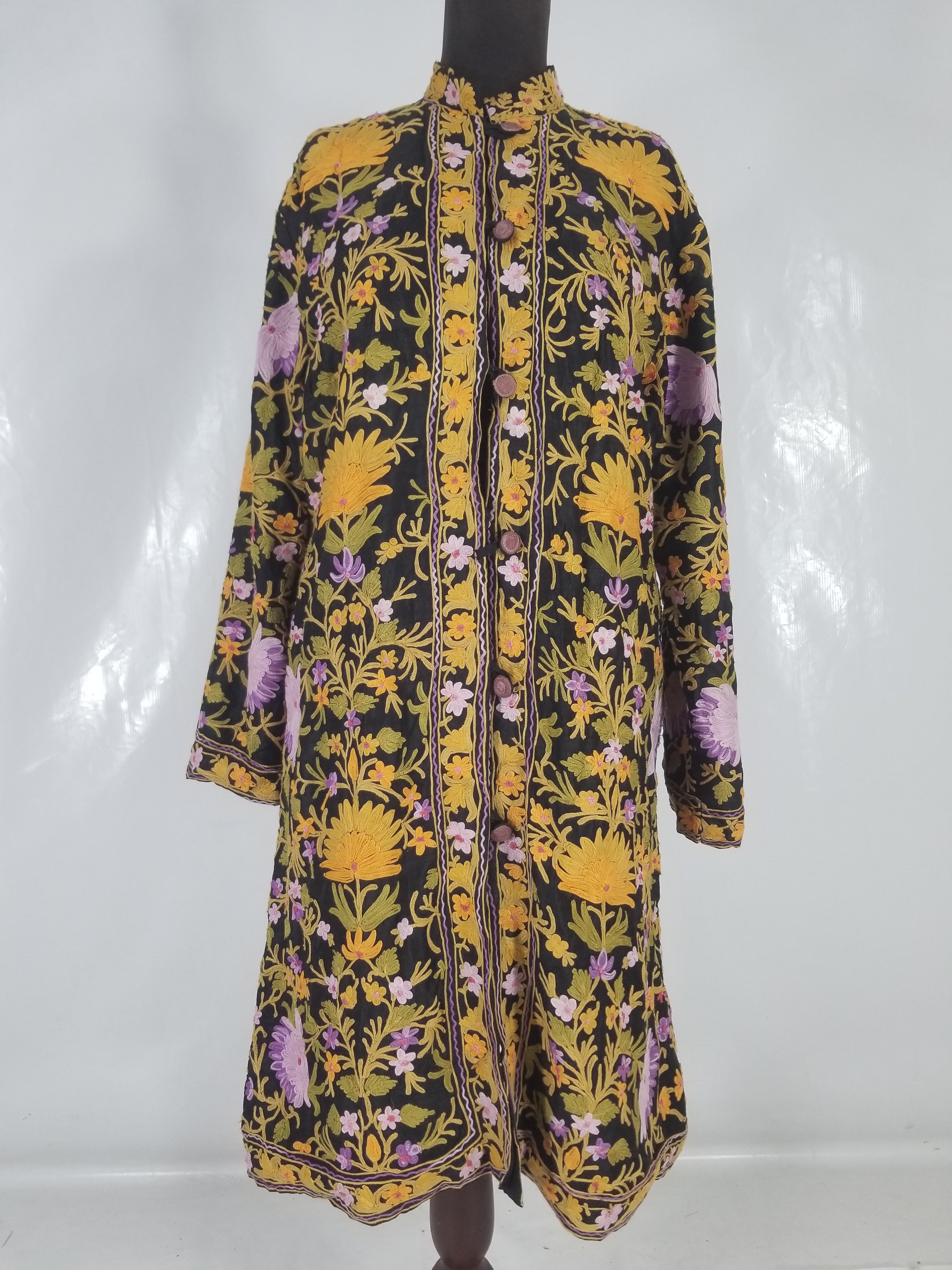 Vintage Traditional Kashmiri Crewel Embroidered Floral Wool Coat