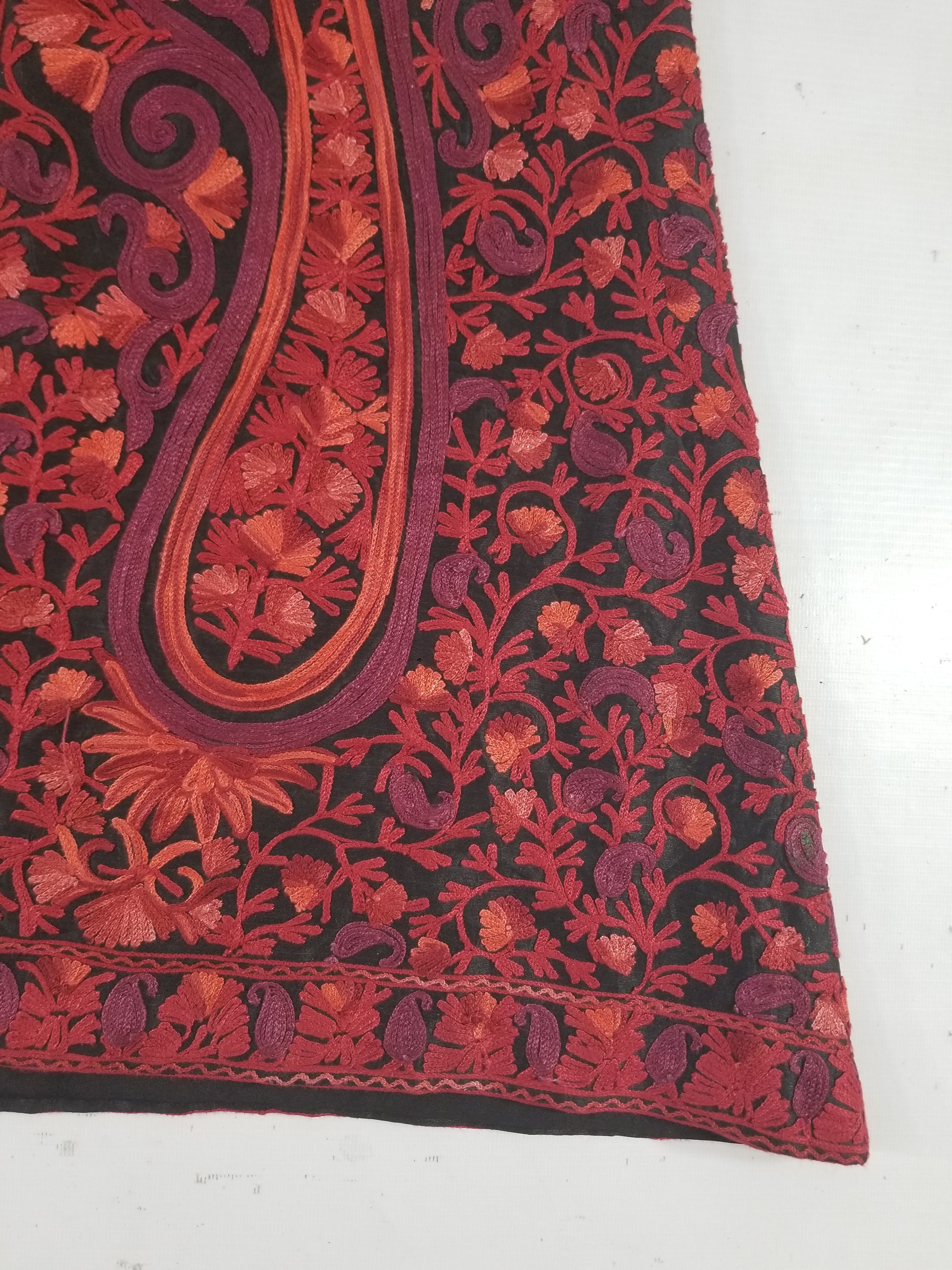 Vintage Traditional Kashmiri Crewel Embroidered Paisley Wool Coat
