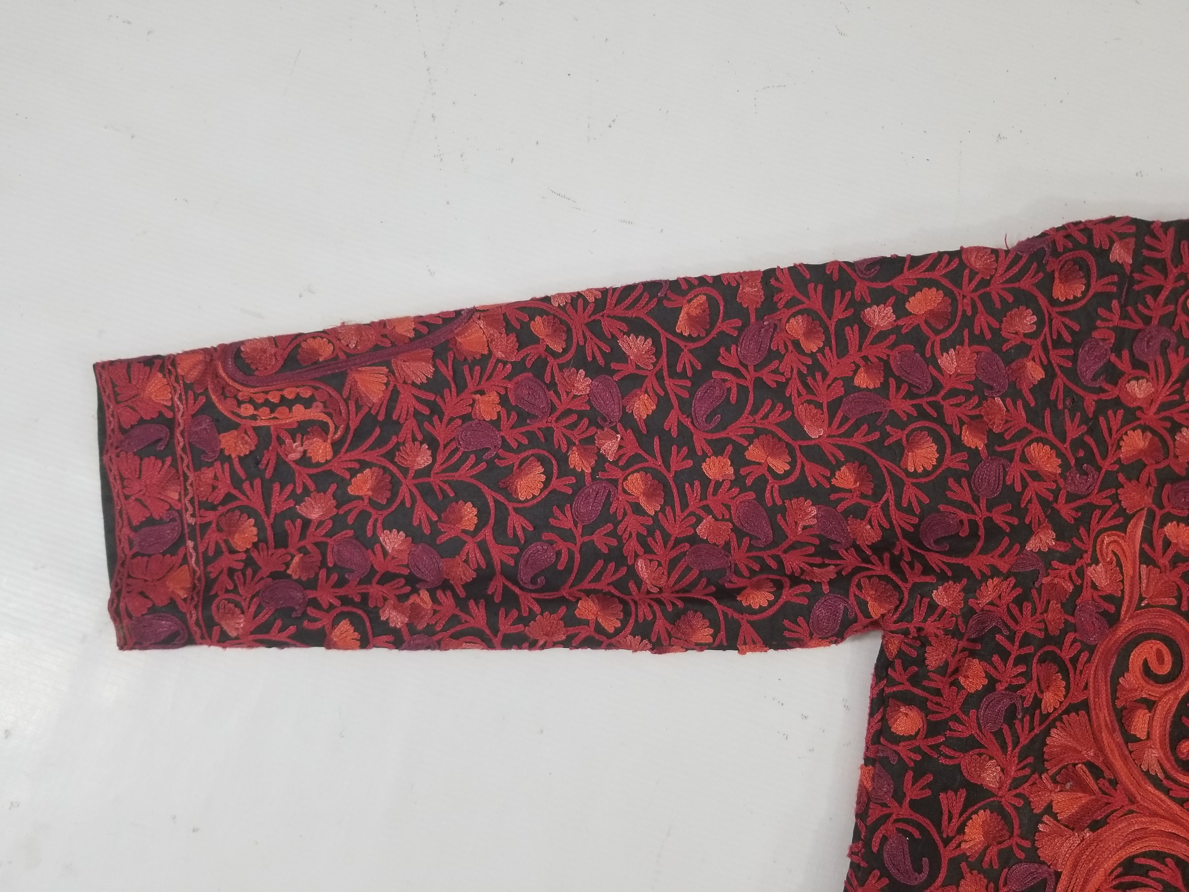 Vintage Traditional Kashmiri Crewel Embroidered Paisley Wool Coat