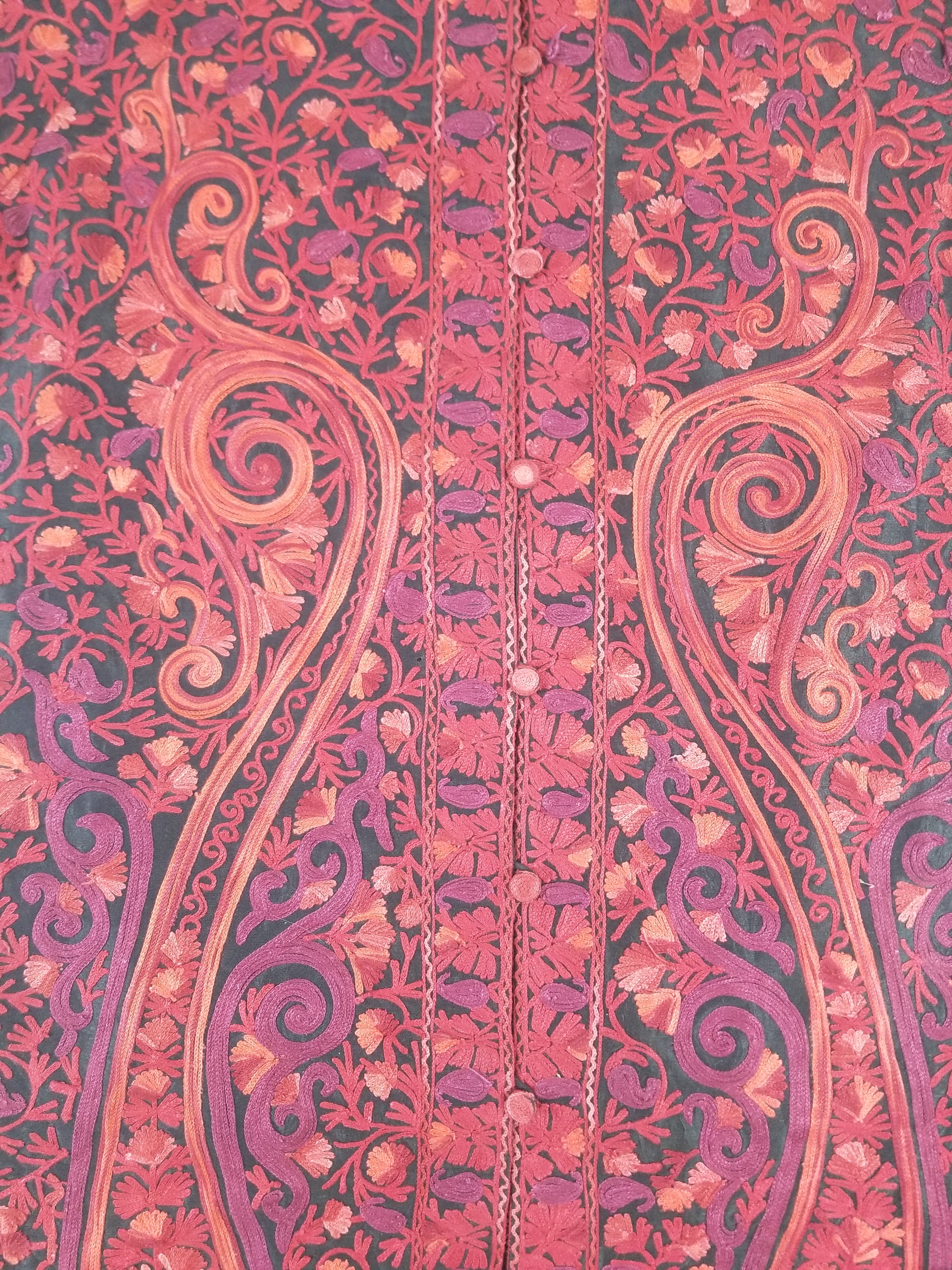 Vintage Traditional Kashmiri Crewel Embroidered Paisley Wool Coat