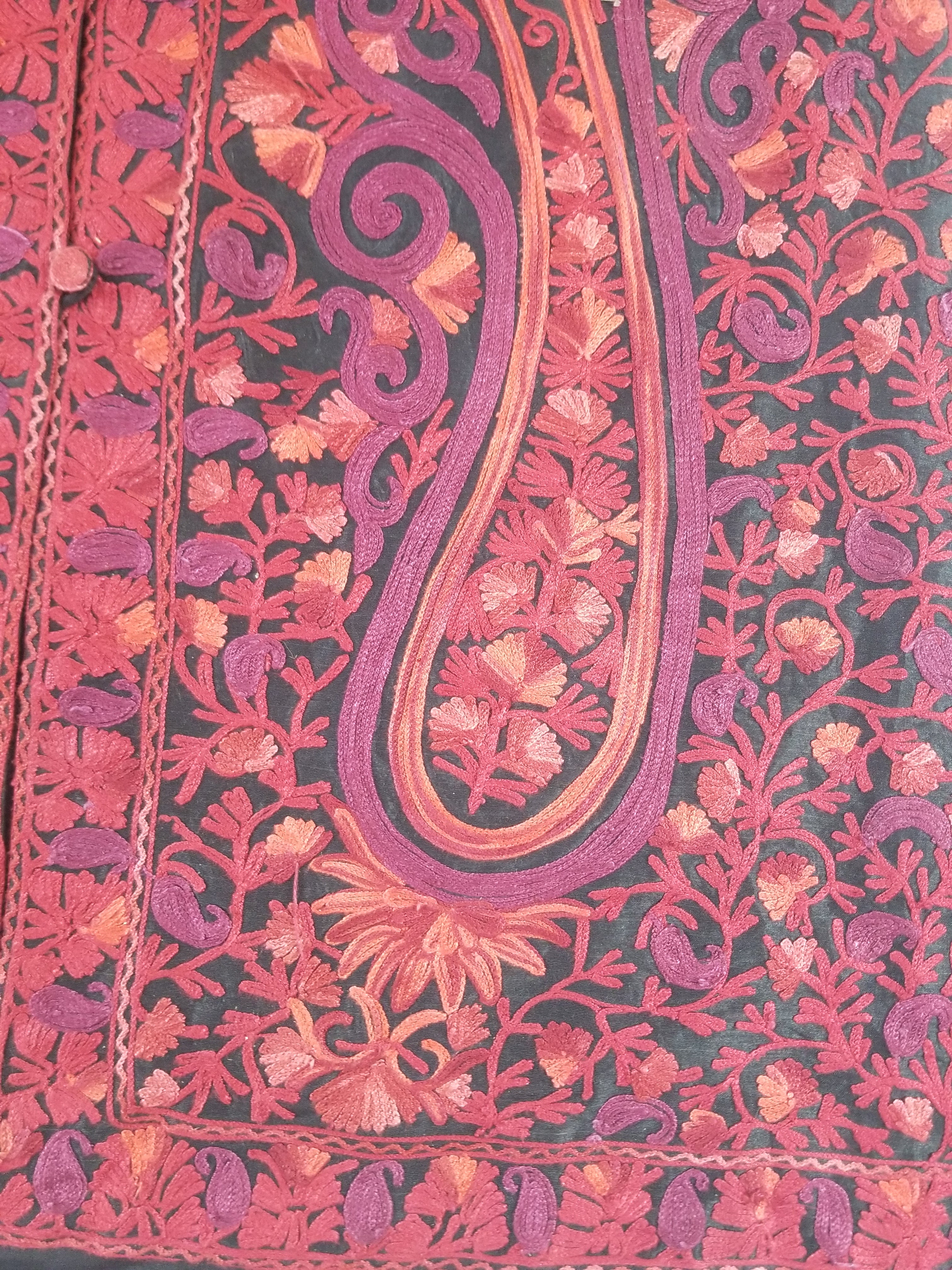 Vintage Traditional Kashmiri Crewel Embroidered Paisley Wool Coat