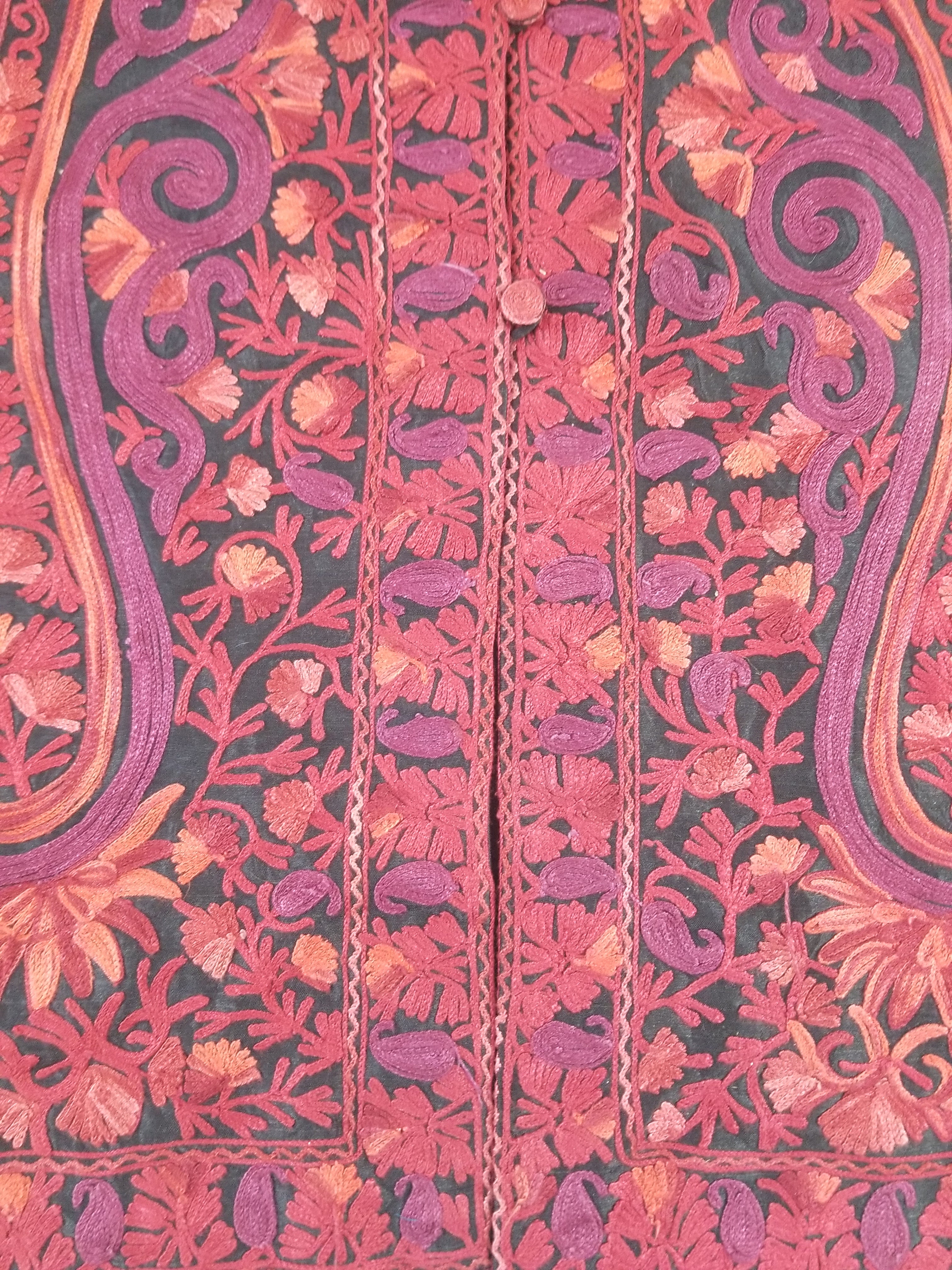 Vintage Traditional Kashmiri Crewel Embroidered Paisley Wool Coat
