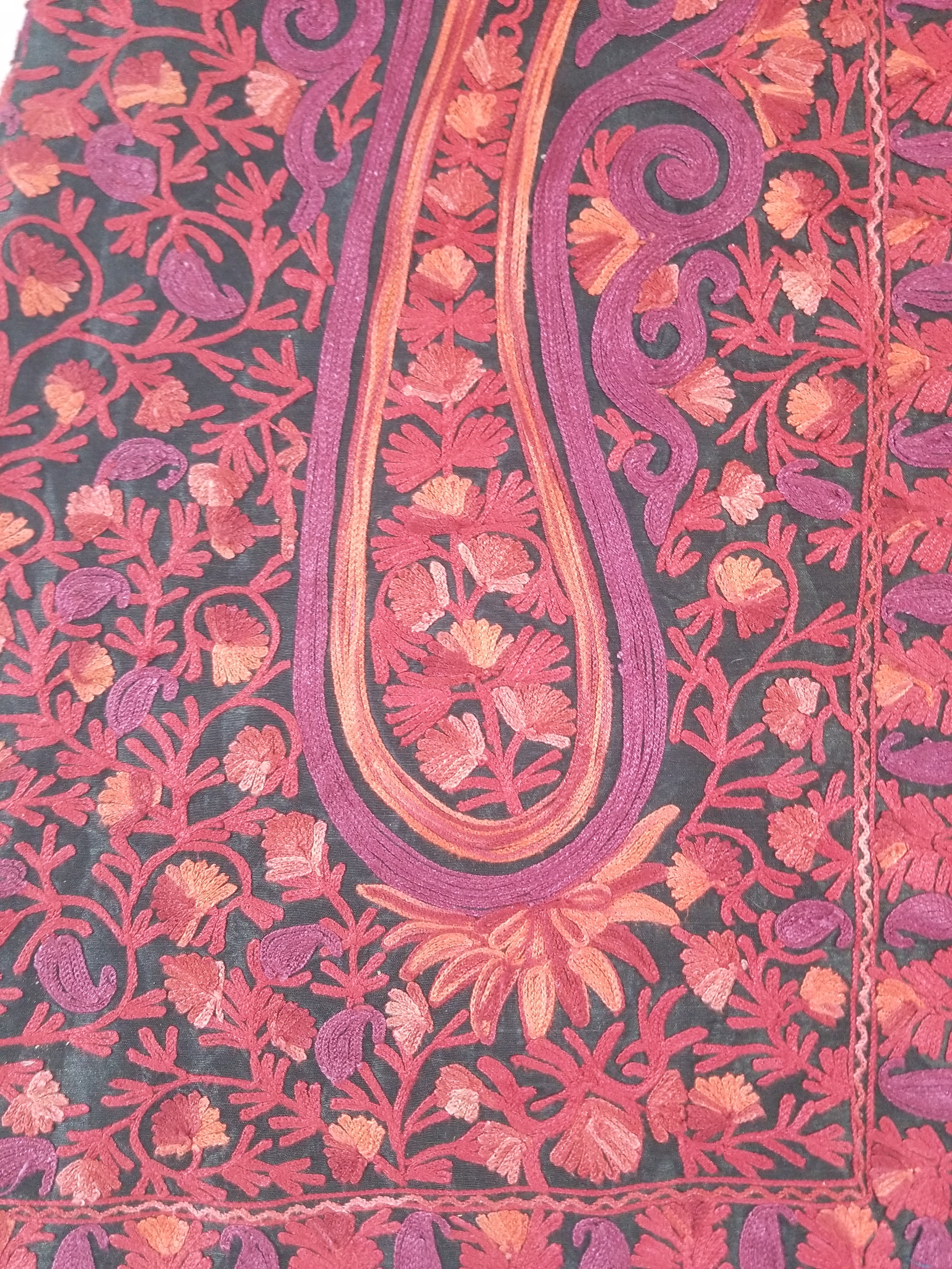 Vintage Traditional Kashmiri Crewel Embroidered Paisley Wool Coat