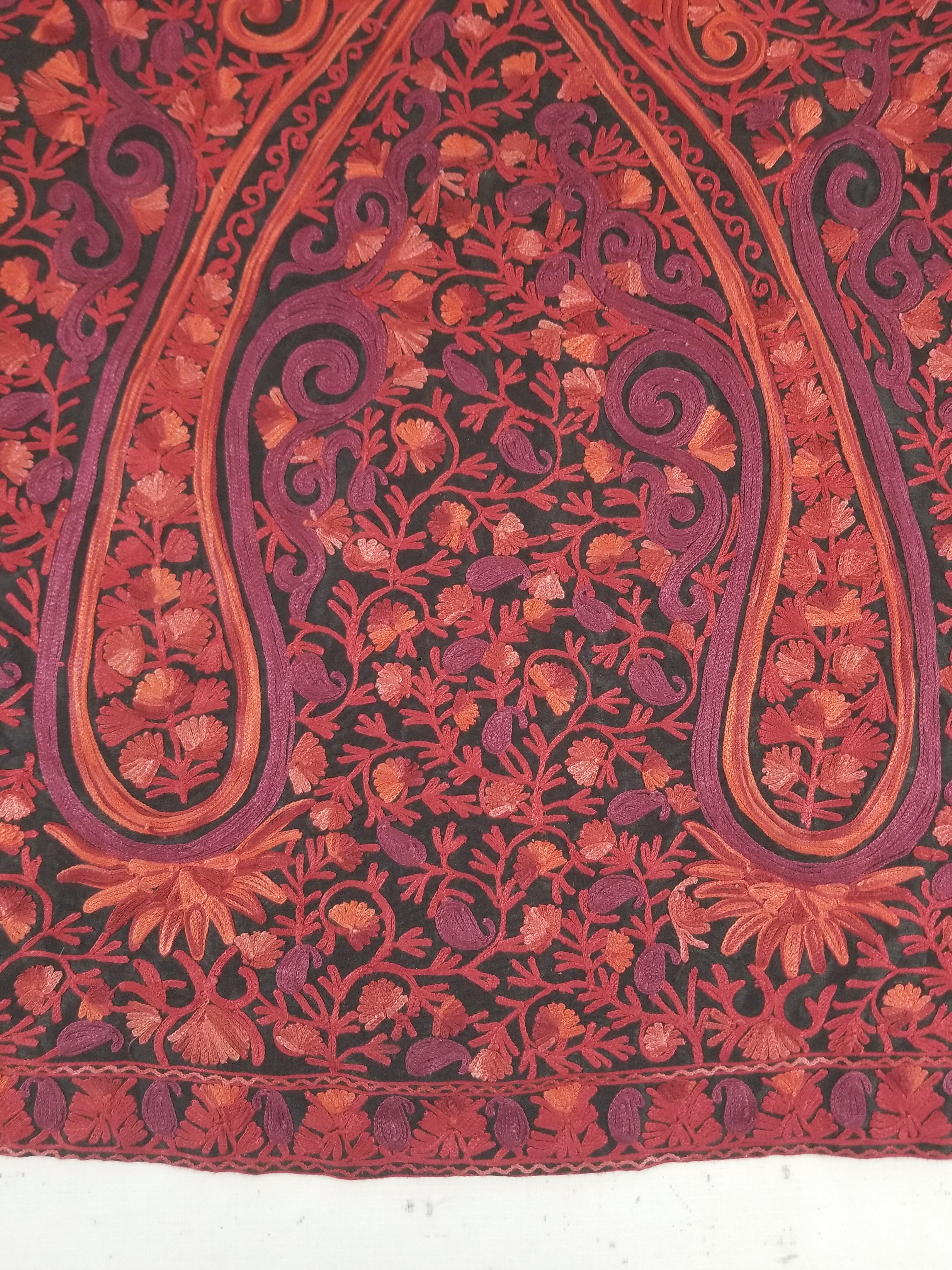 Vintage Traditional Kashmiri Crewel Embroidered Paisley Wool Coat