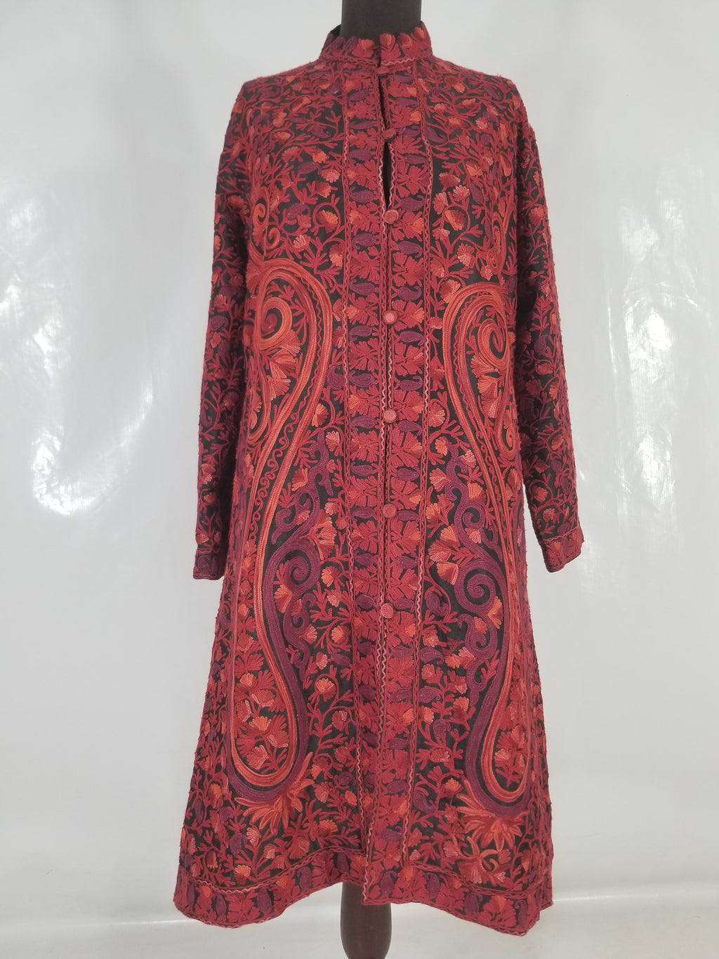 Vintage Traditional Kashmiri Crewel Embroidered Paisley Wool Coat