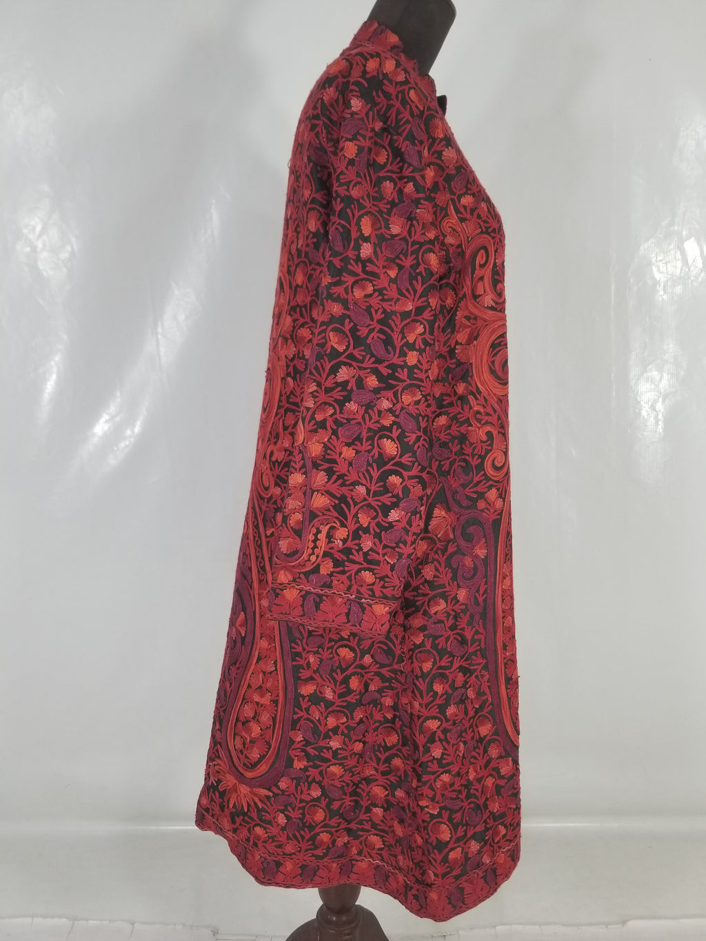 Vintage Traditional Kashmiri Crewel Embroidered Paisley Wool Coat