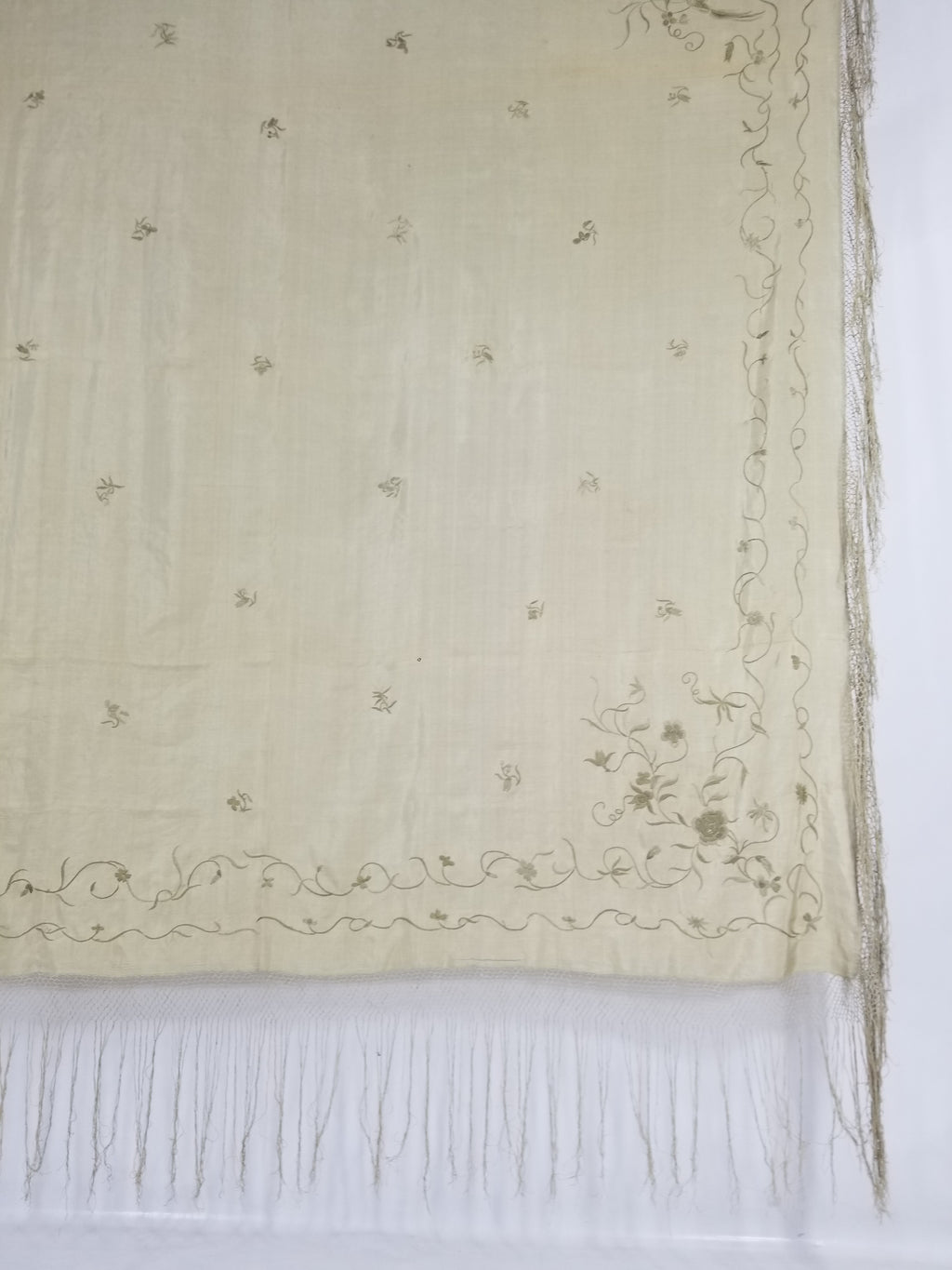 Antique Chinese Silk Hand Embroidered Floral Elizabeth Piano Shawl 168x162cm