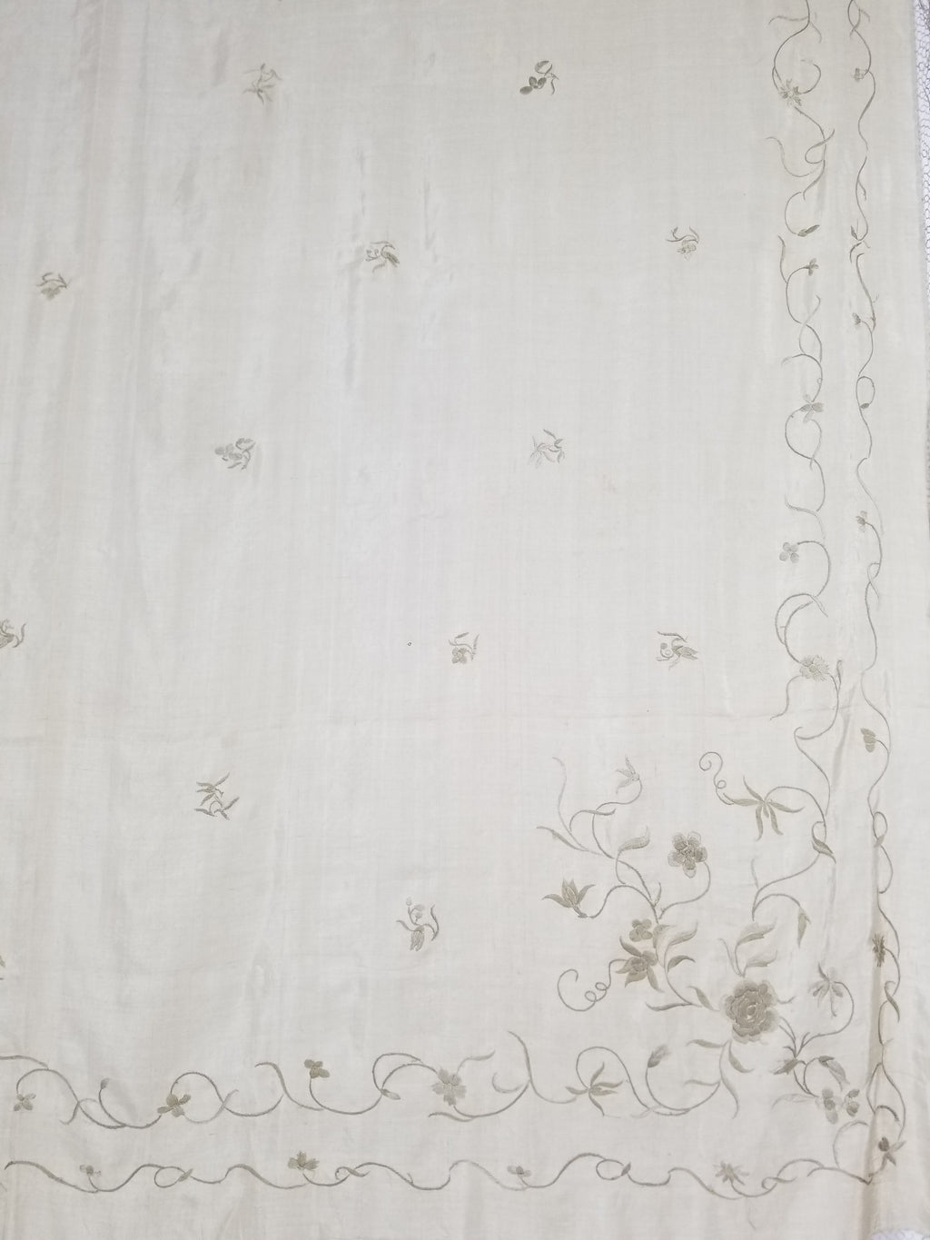 Antique Chinese Silk Hand Embroidered Floral Elizabeth Piano Shawl 168x162cm