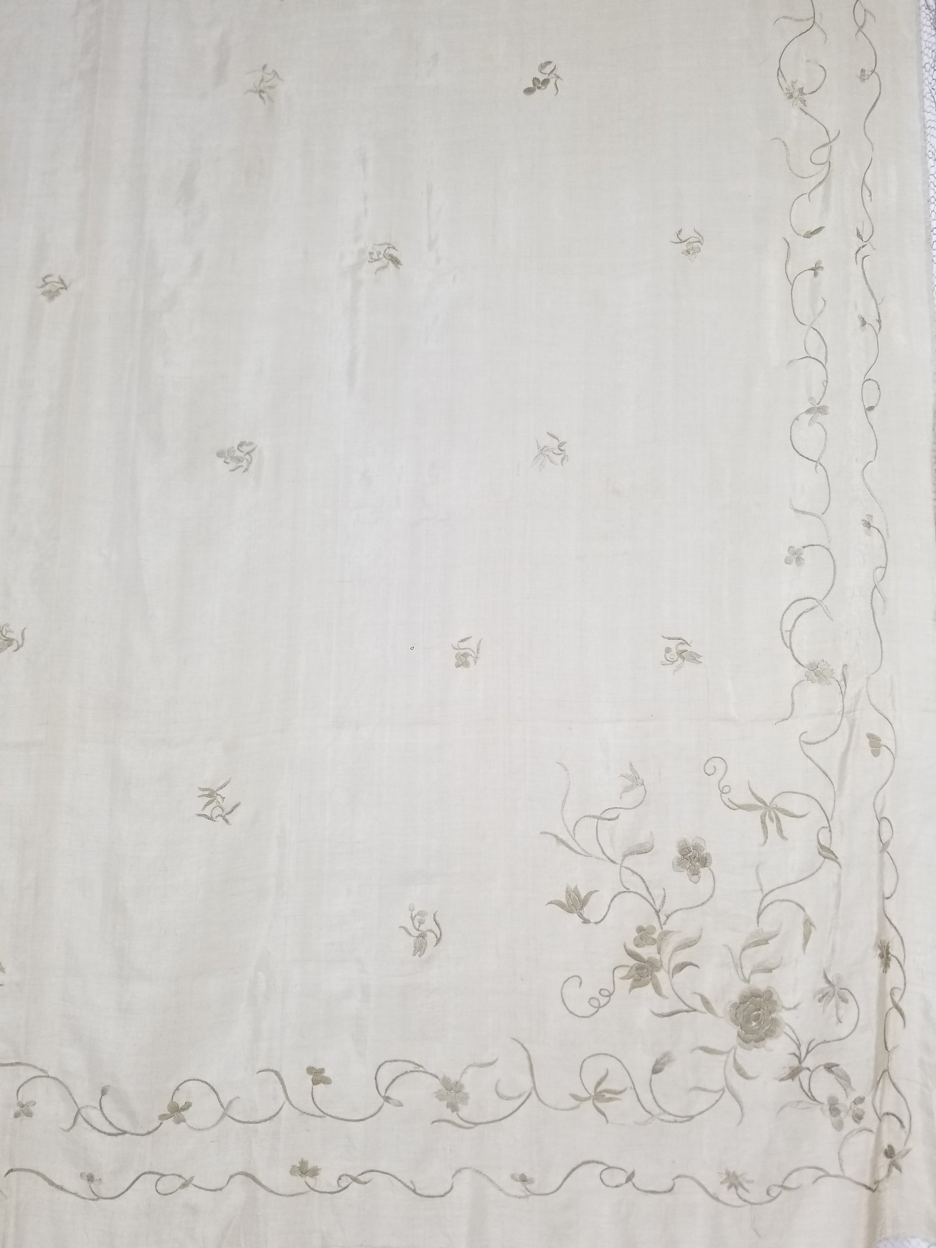 Antique Chinese Silk Hand Embroidered Floral Elizabeth Piano Shawl 168x162cm