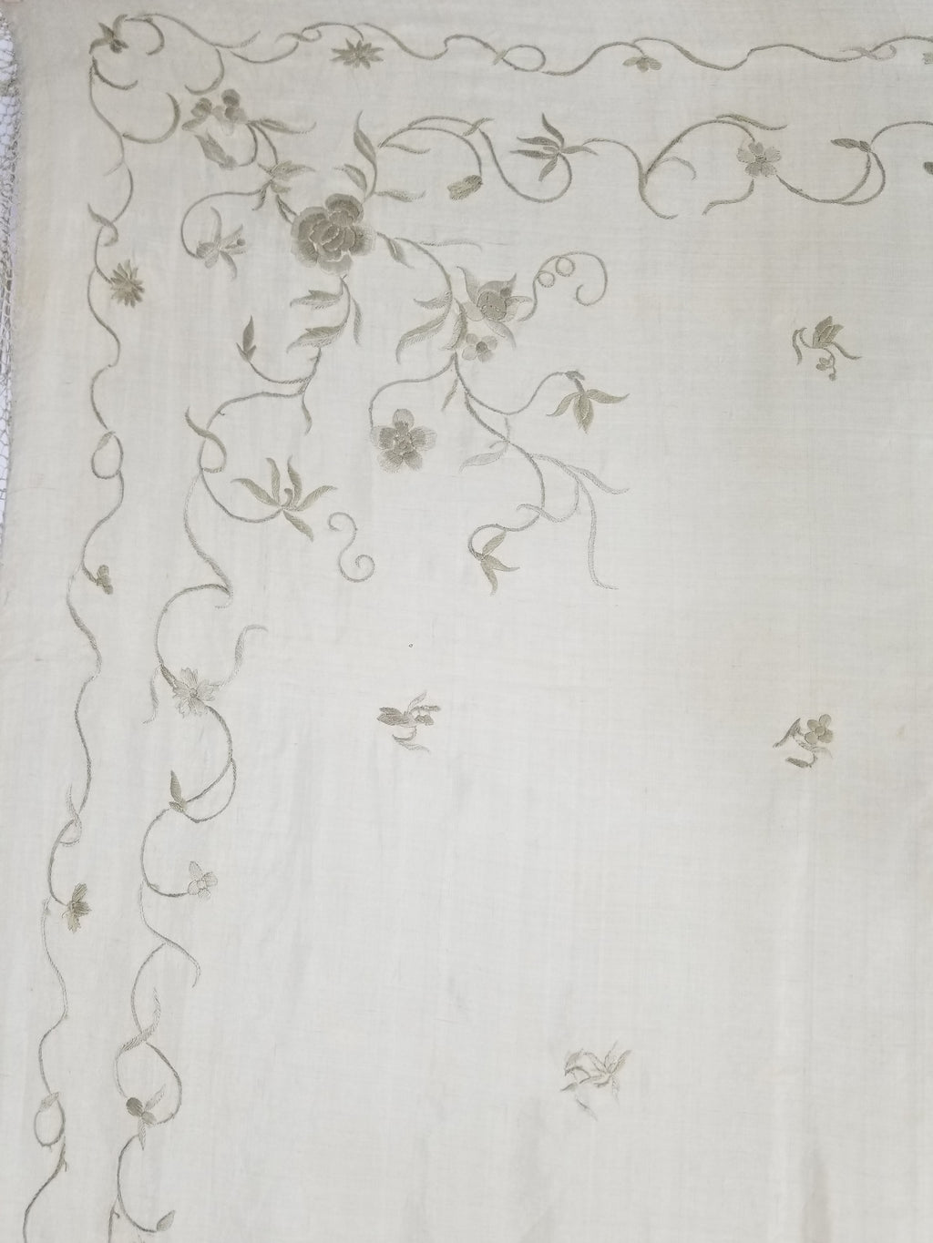 Antique Chinese Silk Hand Embroidered Floral Elizabeth Piano Shawl 168x162cm