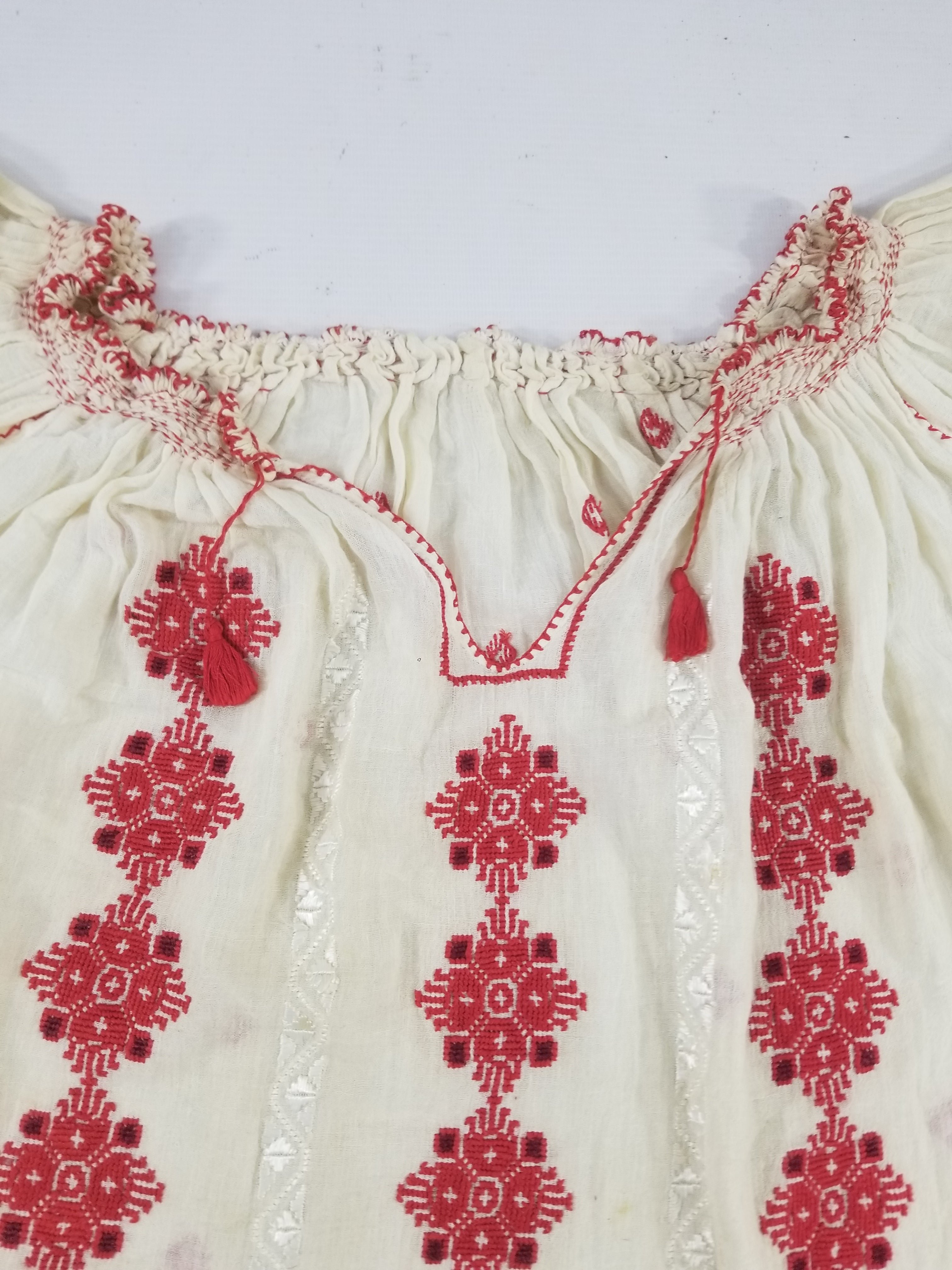 Vintage Romanian Vyshyvanka Embroidered Peasant Blouse