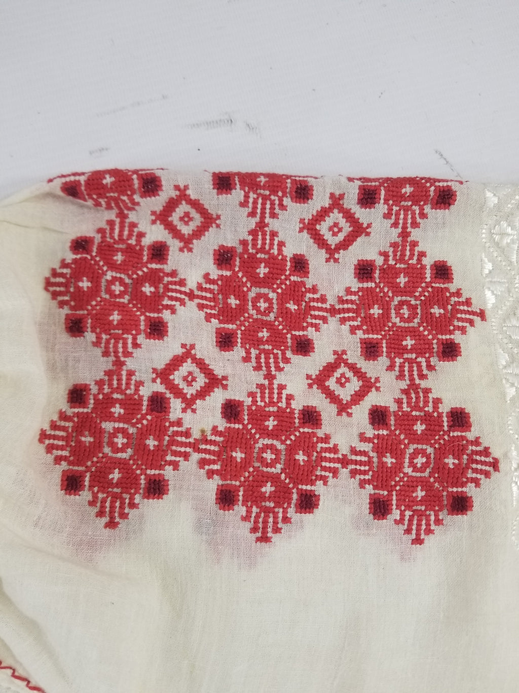 Vintage Romanian Vyshyvanka Embroidered Peasant Blouse