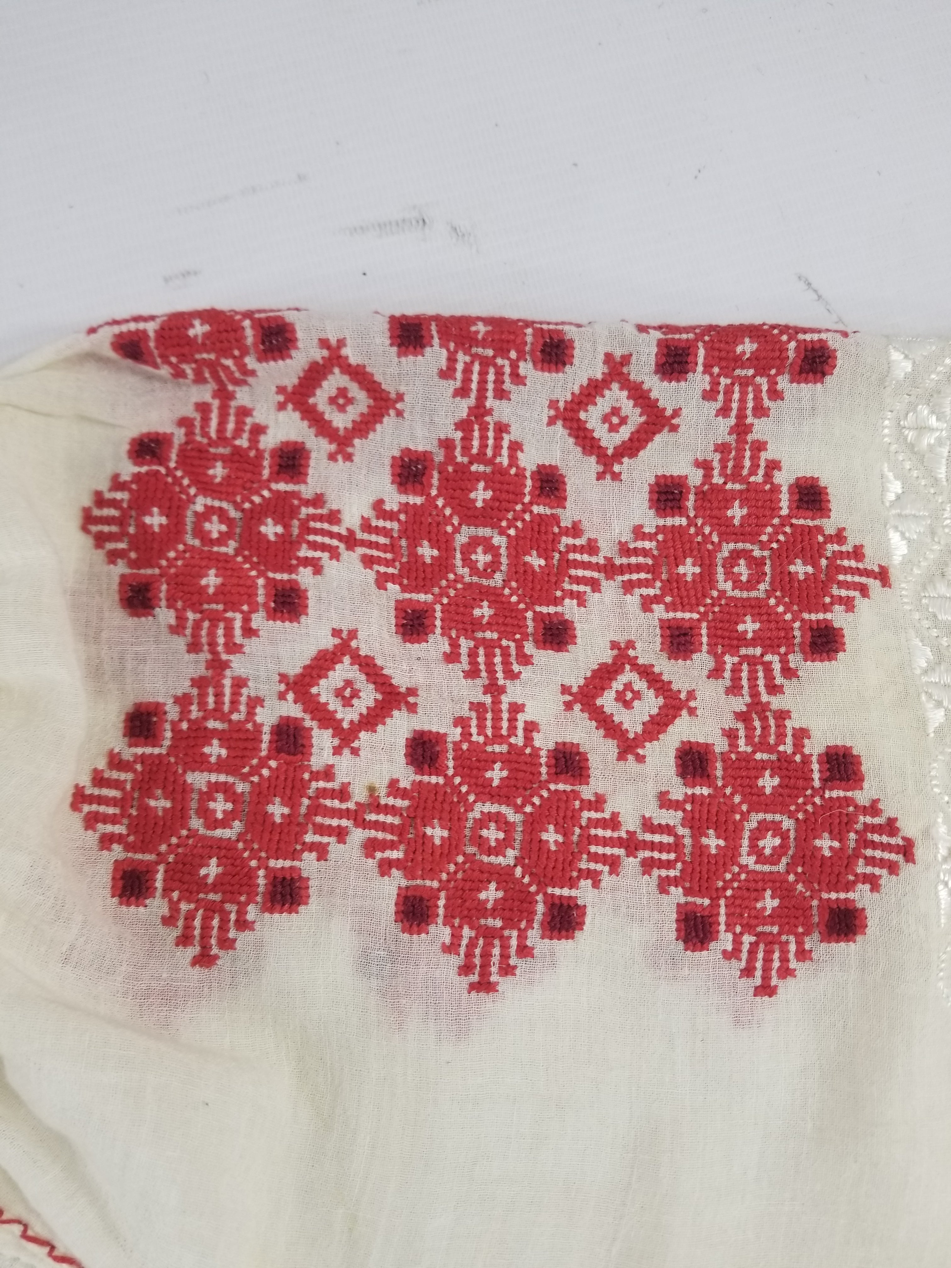 Vintage Romanian Vyshyvanka Embroidered Peasant Blouse
