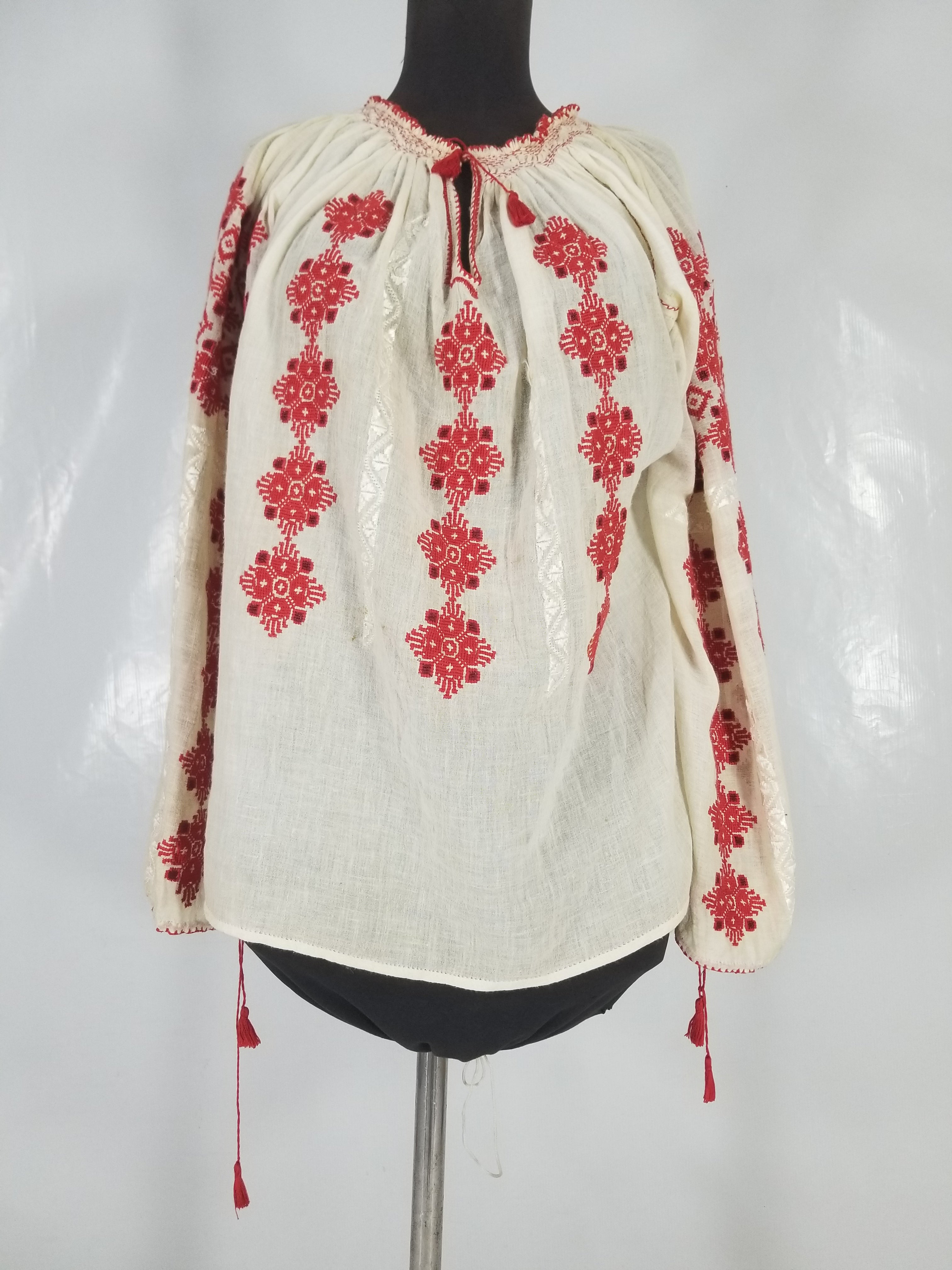 Vintage Romanian Vyshyvanka Embroidered Peasant Blouse