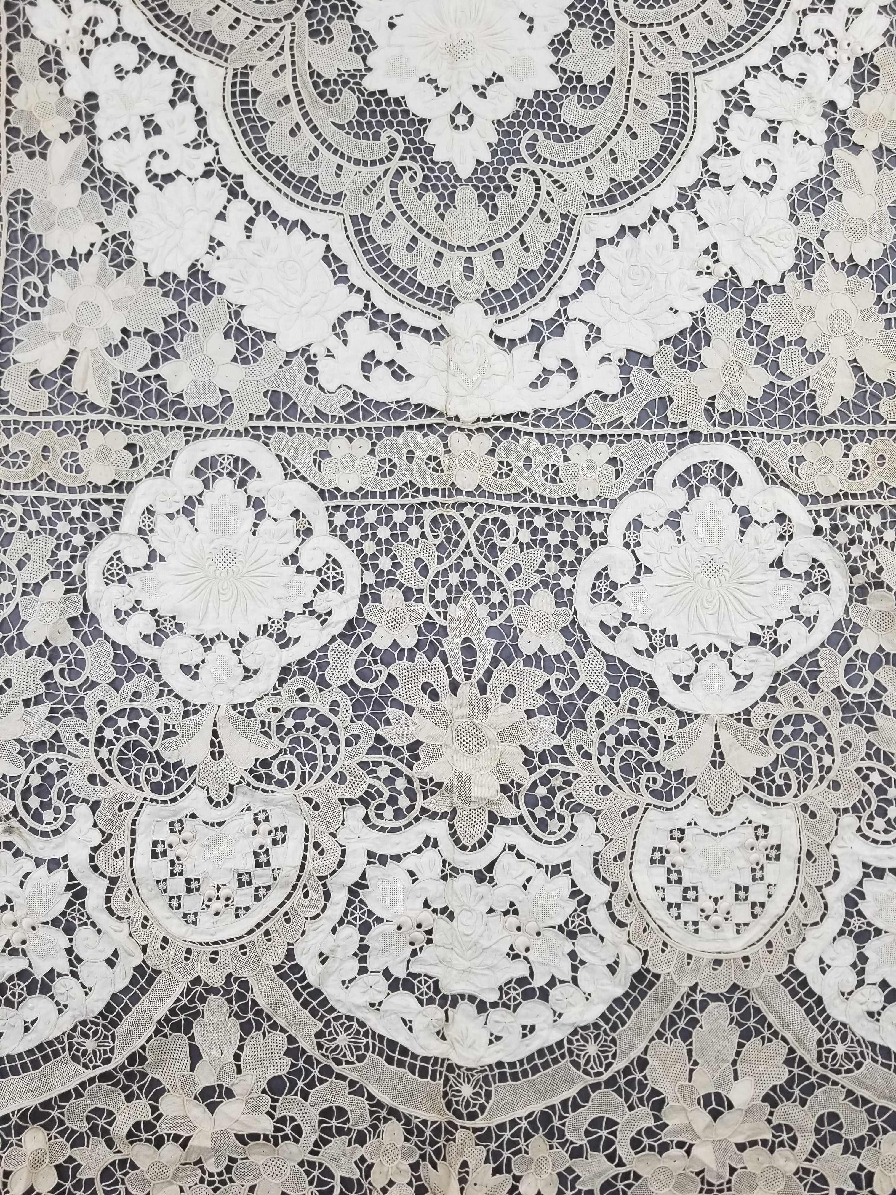 Vintage French Point de Venise Needlelace Tablecloth 262x217cm