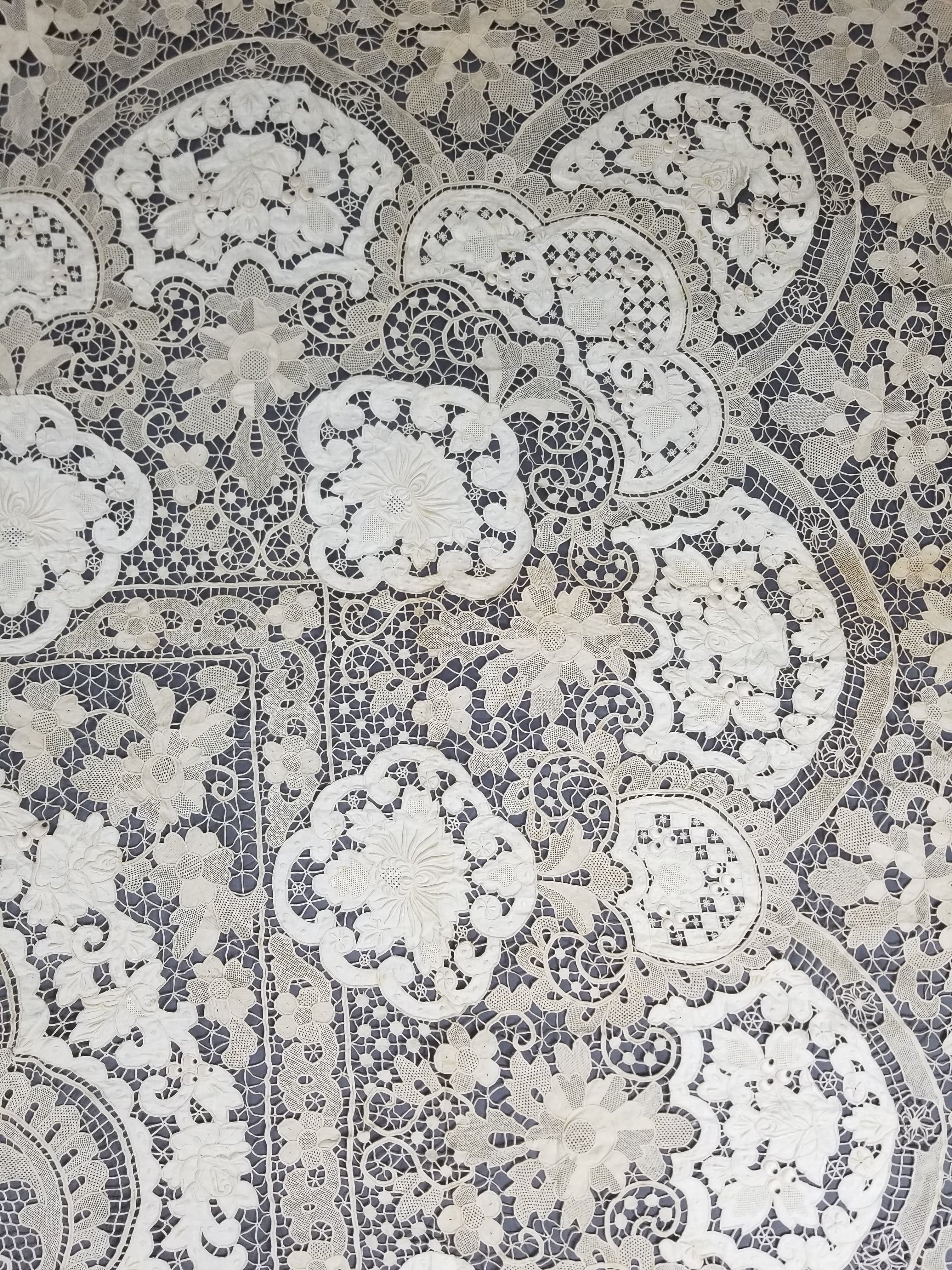 Vintage French Point de Venise Needlelace Tablecloth 262x217cm