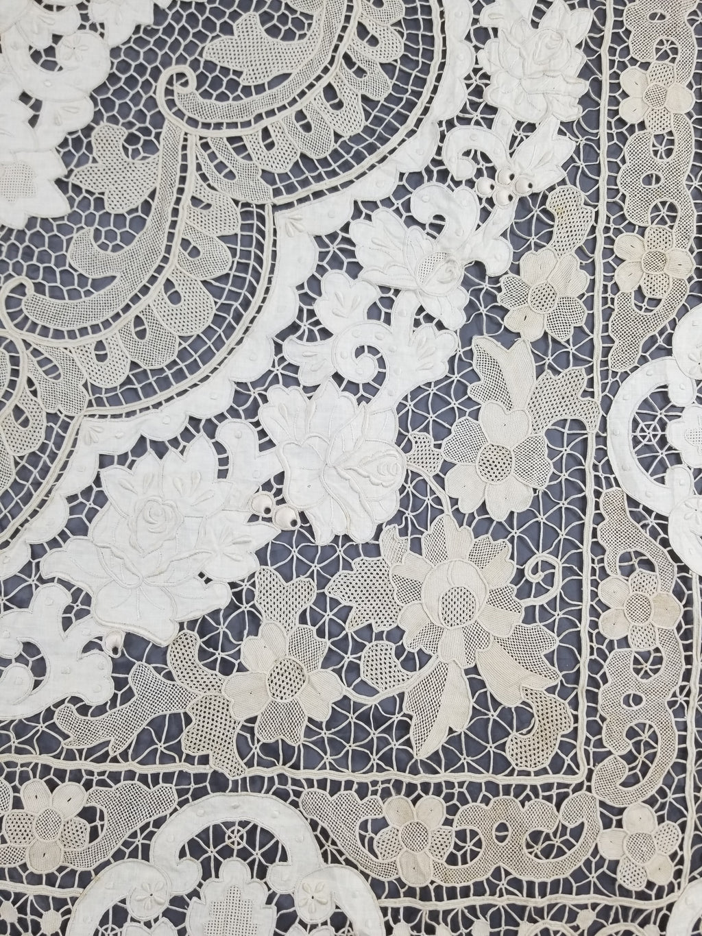 Vintage French Point de Venise Needlelace Tablecloth 262x217cm