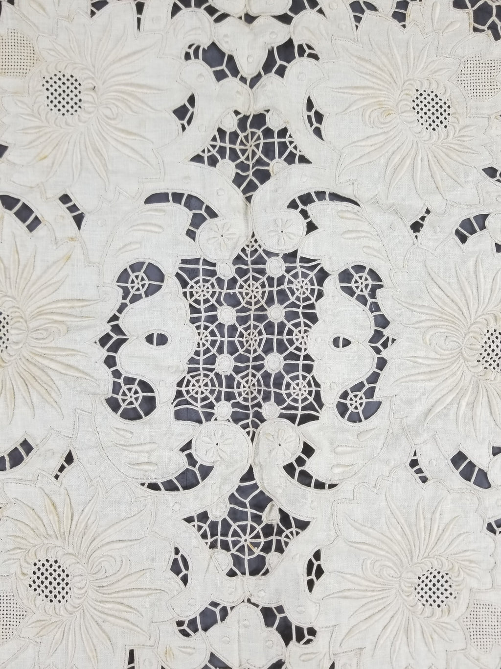 Vintage French Point de Venise Needlelace Tablecloth 262x217cm