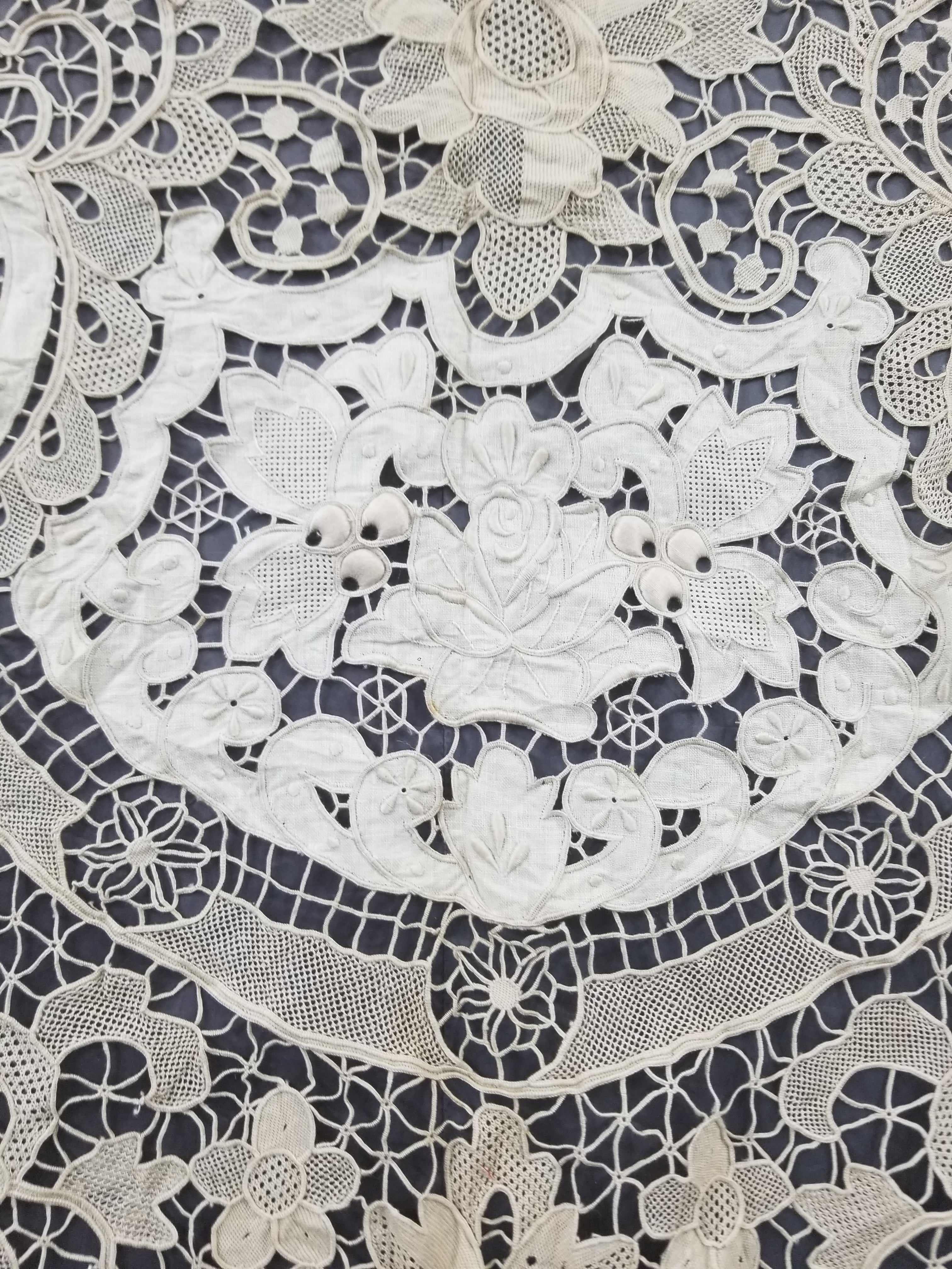 Vintage French Point de Venise Needlelace Tablecloth 262x217cm