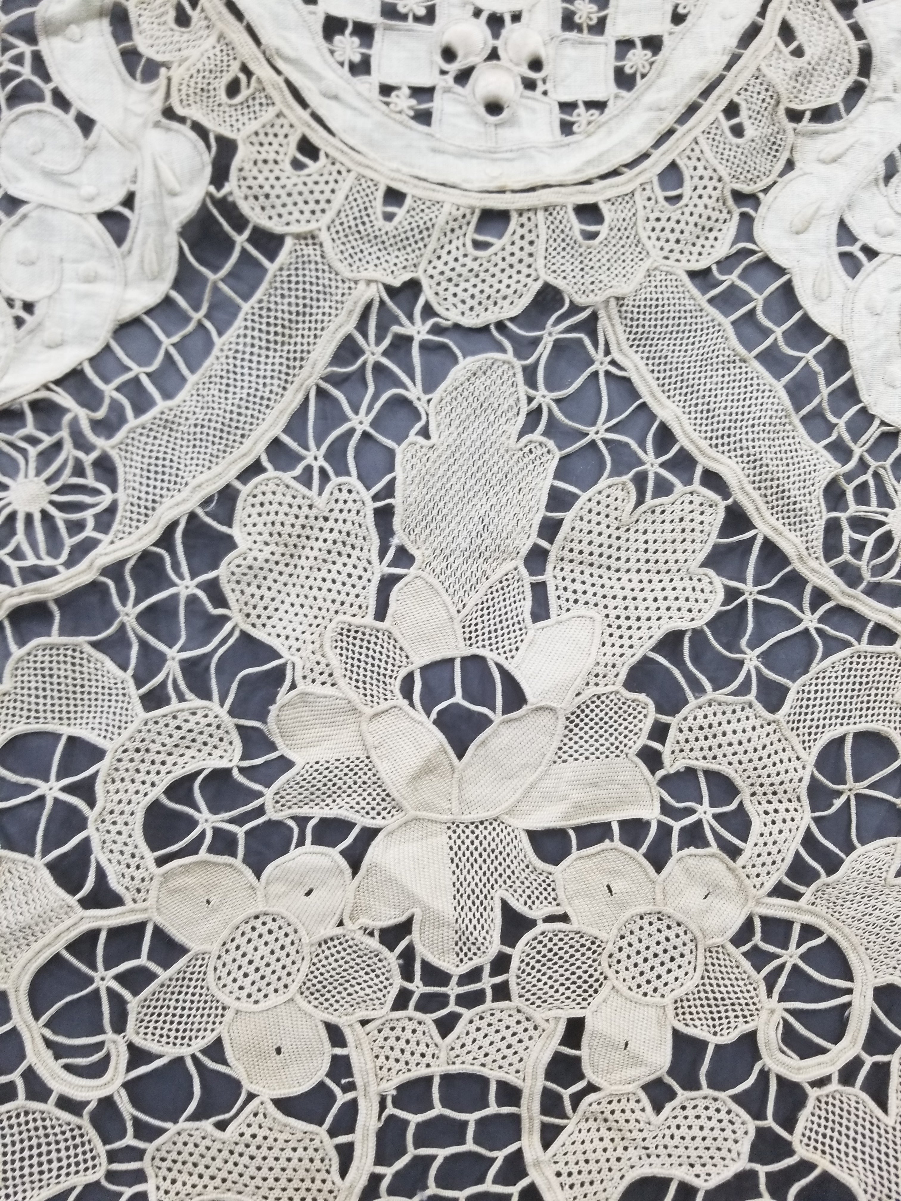 Vintage French Point de Venise Needlelace Tablecloth 262x217cm