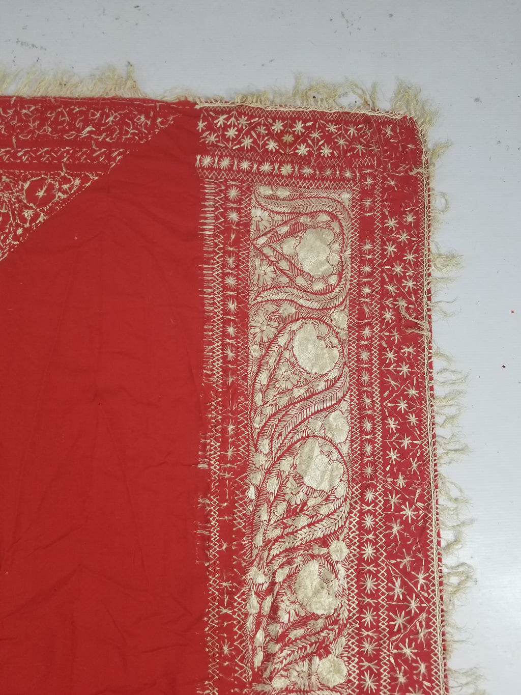Antique Traditional Indian Kashmiri Hand Embroidered Paisley Shawl 170x160cm