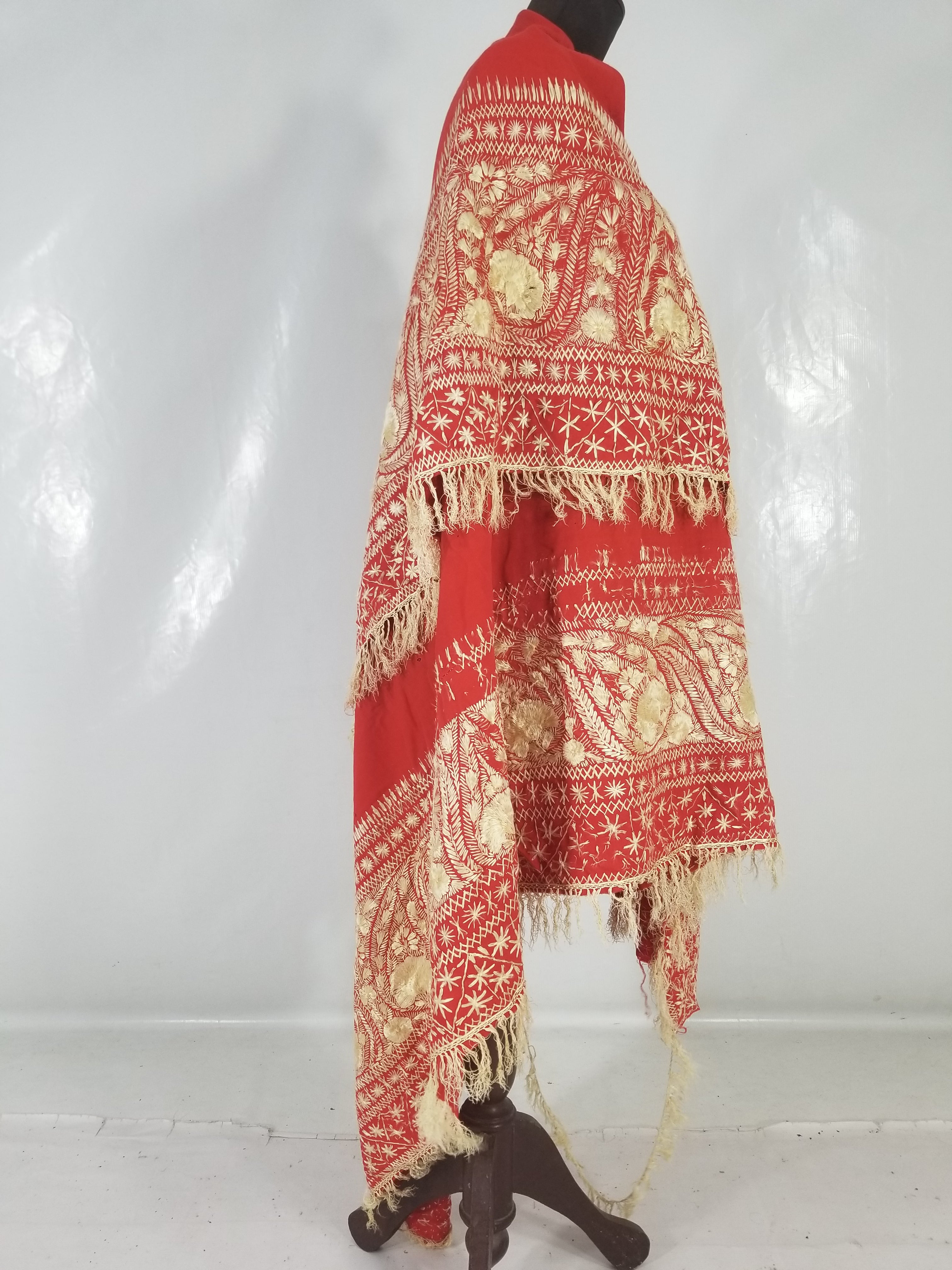 Antique Traditional Indian Kashmiri Hand Embroidered Paisley Shawl 170x160cm