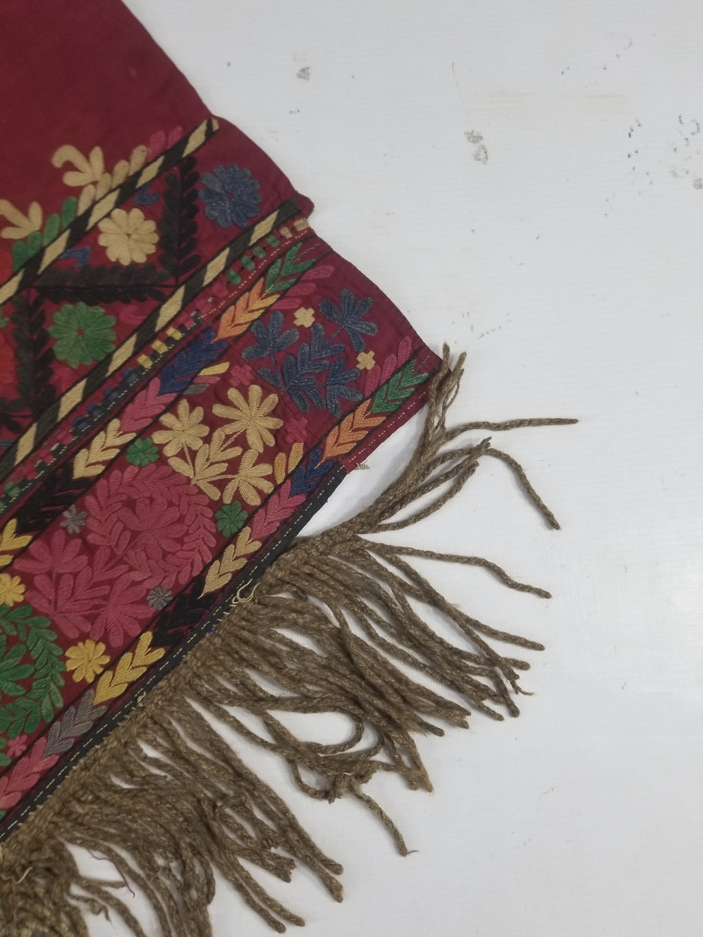 Antique Traditionl Uzbek Lakai Embroidered Floral Wall Hanging/Shawl 66x66cm