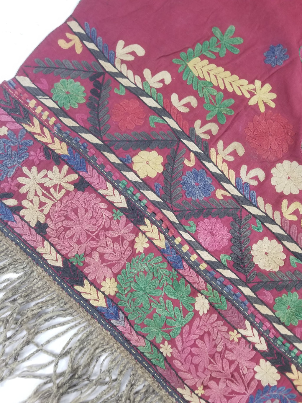 Antique Traditionl Uzbek Lakai Embroidered Floral Wall Hanging/Shawl 66x66cm