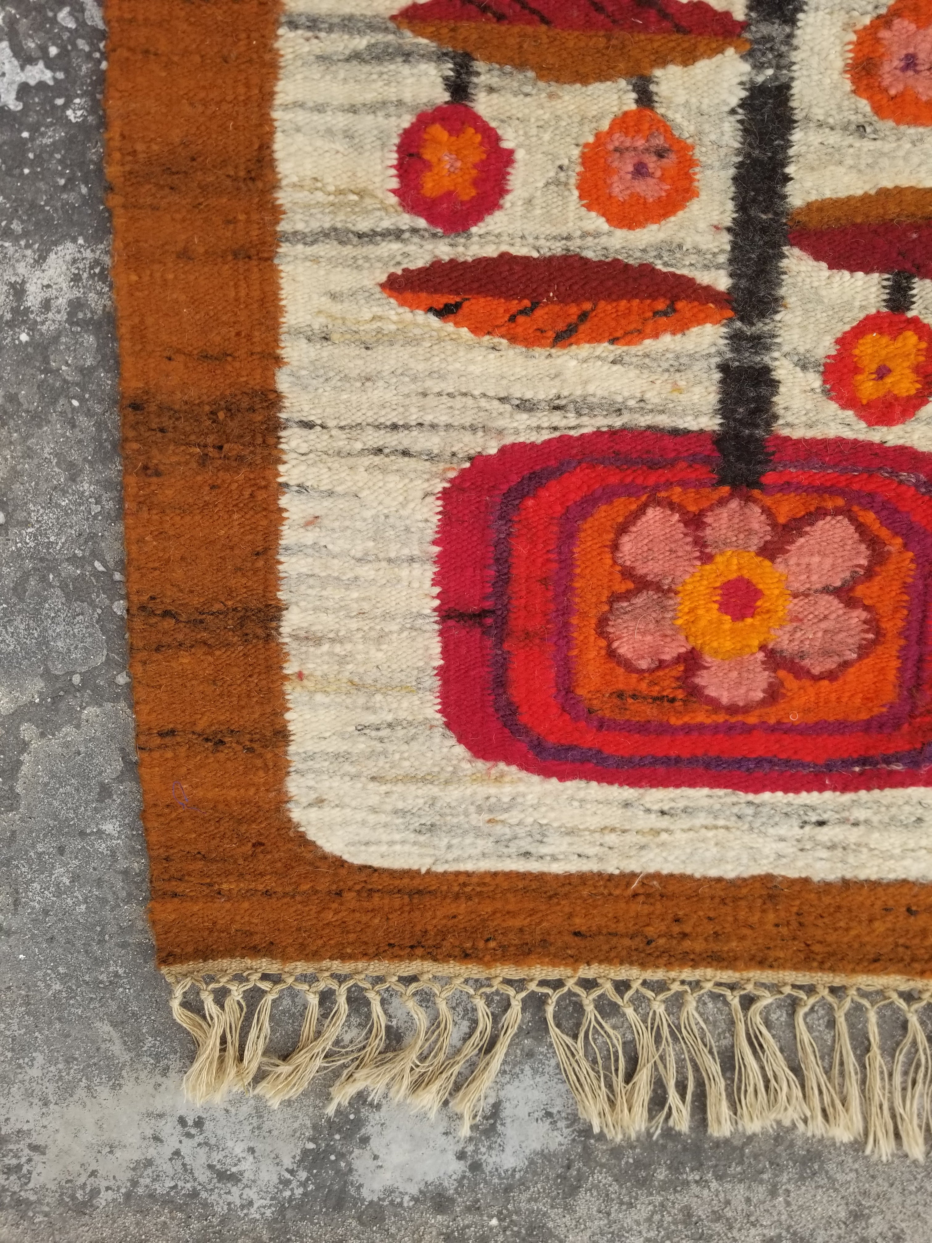 Vintage Traditional Handwoven Polish Folk Art Wool Multicolor Kilim 142x63cm